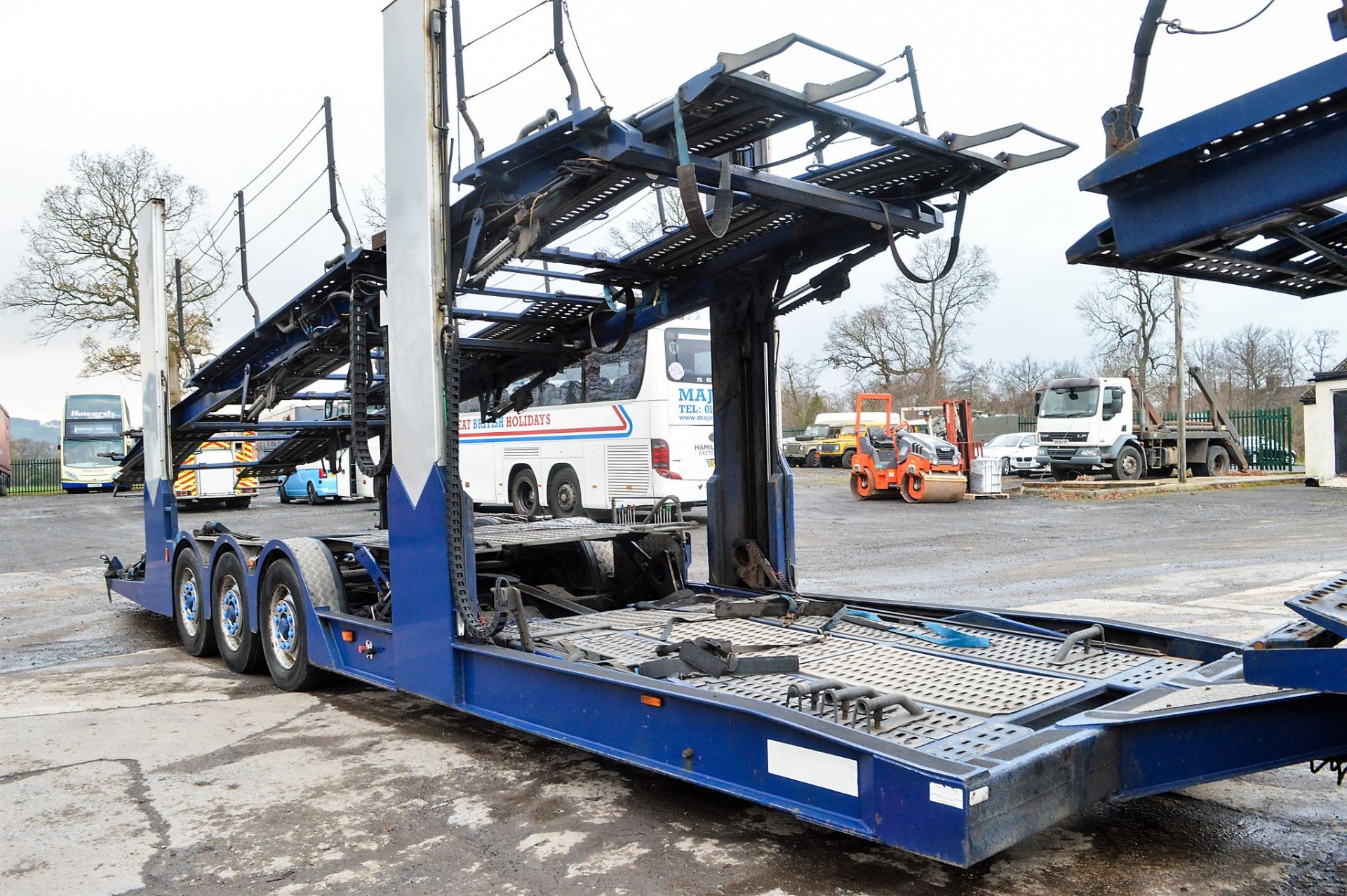 Volvo FM 6 x 2 21 tonne car transporter lorry Registration Number: KX57 POH Date of Registration: - Image 9 of 17