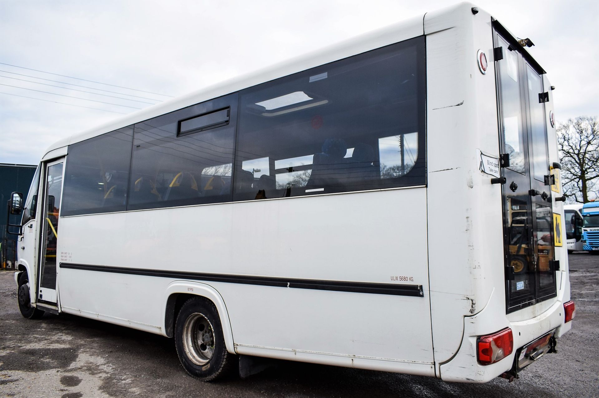 Mercedes Benz O 813 24 seat mini bus Registration Number: DK58 HSC Date of Registration: 13/10/ - Bild 3 aus 9