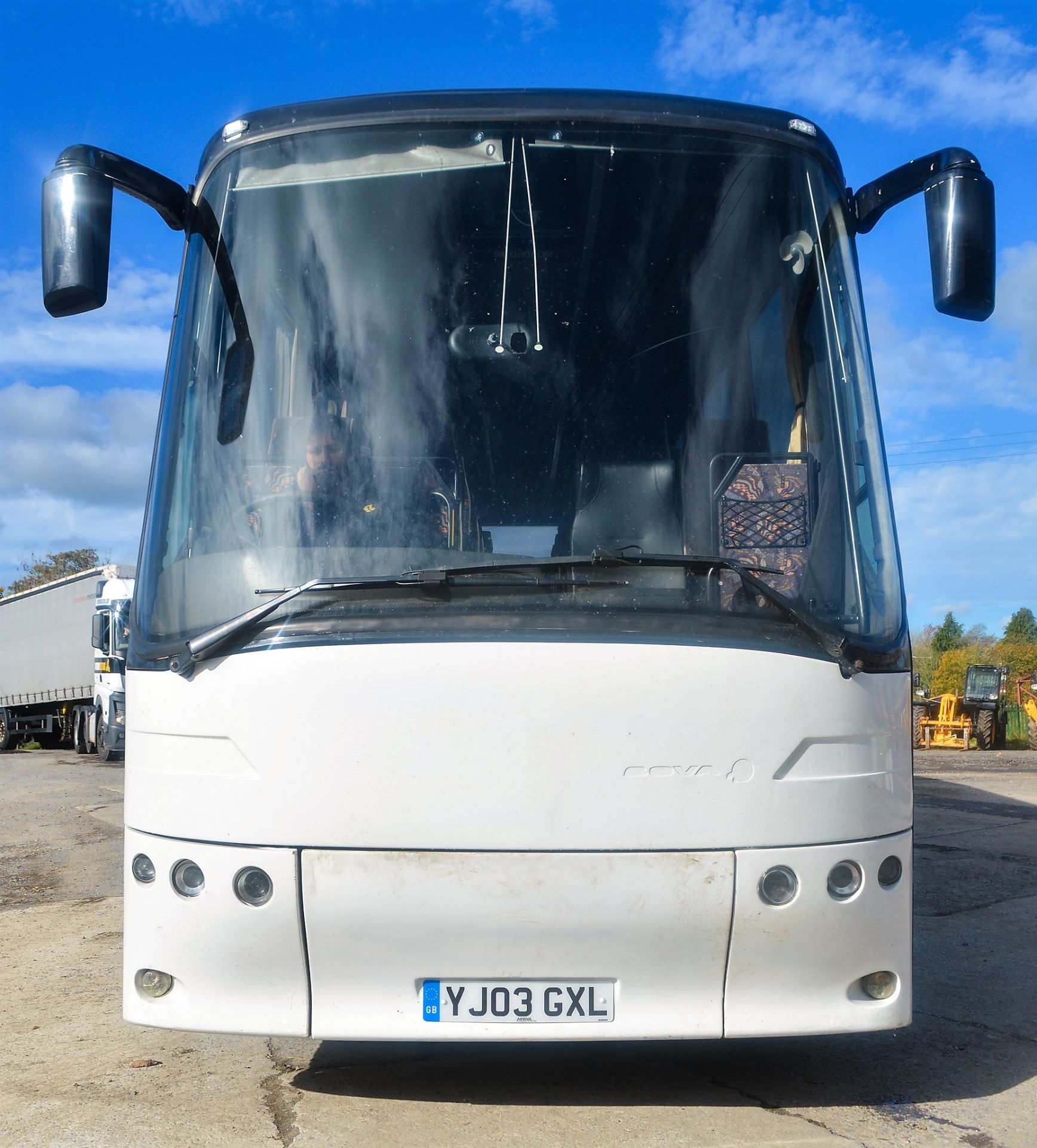 DAF Bova Futura 49 seat luxury coach Registration Number: YJ03 GXL Chassis Number: XL9AA18P230003675 - Image 5 of 10
