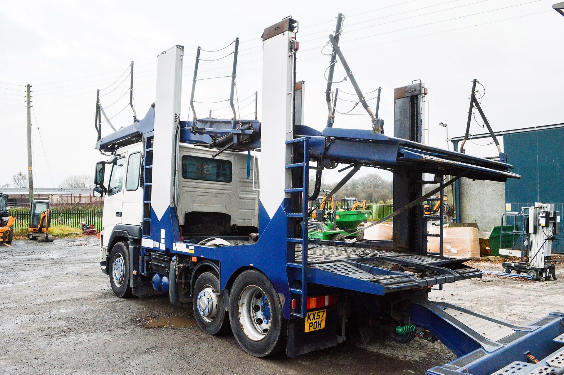 Volvo FM 6 x 2 21 tonne car transporter lorry Registration Number: KX57 POH Date of Registration: - Image 6 of 17