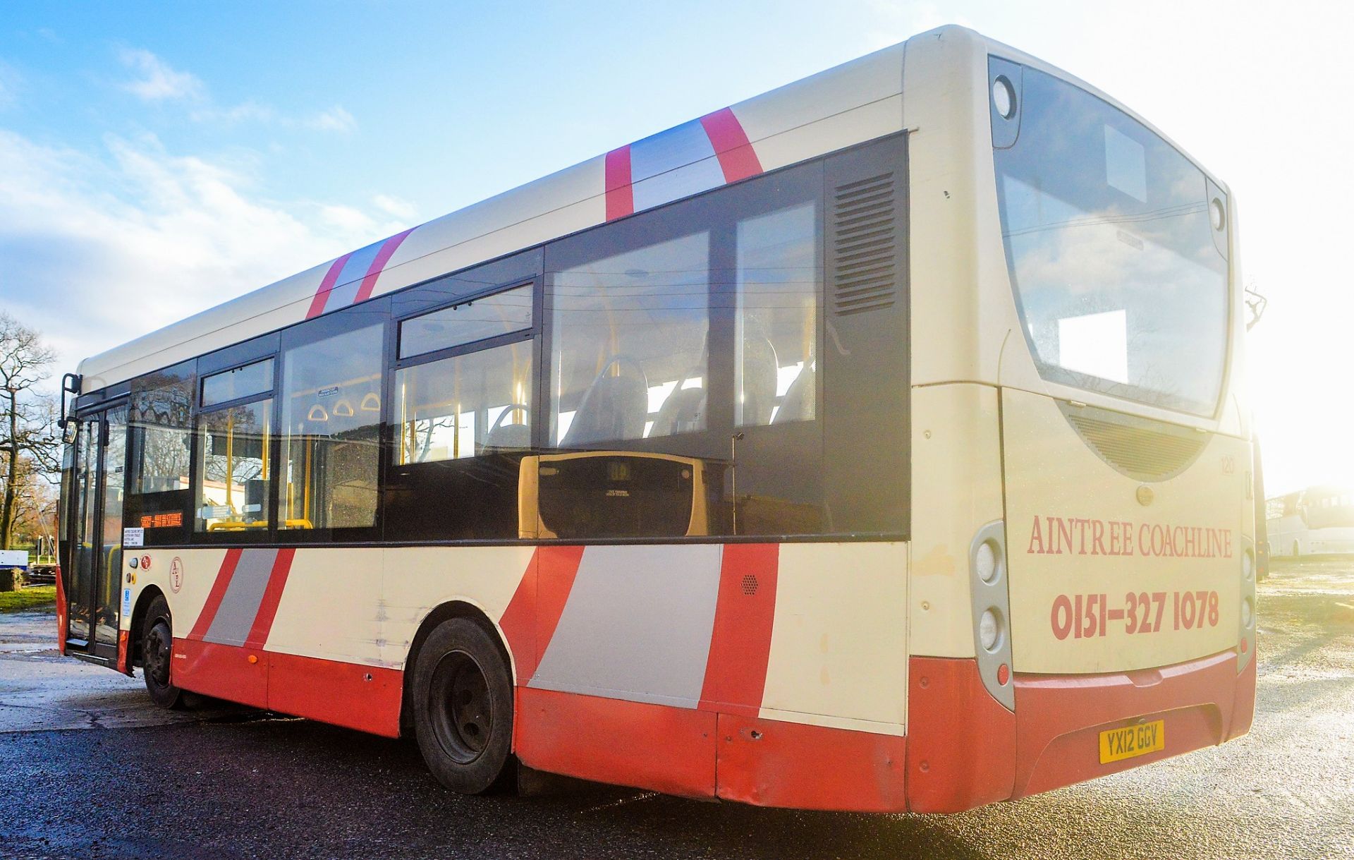 Alexander Dennis Dart 4 Enviro 2000 29 seat single deck service bus Registration Number: YX12 GGV - Image 3 of 10