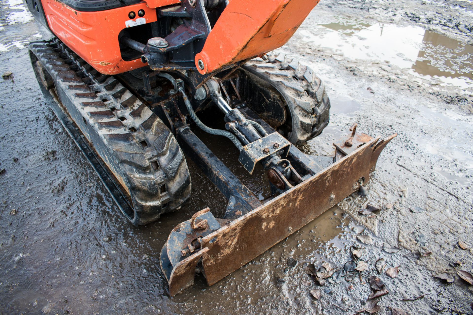 Kubota K008 - 3 0.8 tonne micro excavator - Image 10 of 12