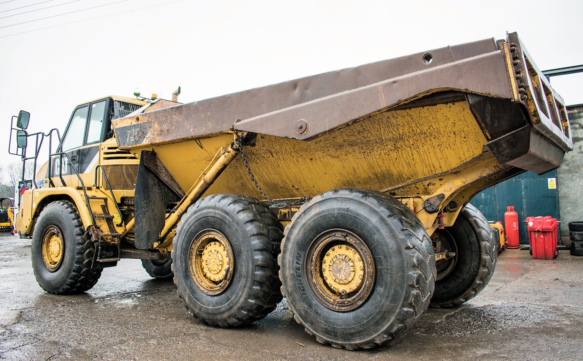 Caterpillar 725 ADT articulated dump truck Year: 2007 S/N:  Recorded Hours: 15,697 CAT 743 - Image 3 of 15