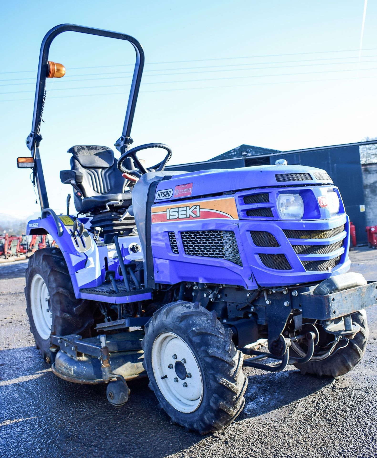 Iseki TN3265 diesel driven hydrostatic 4WD compact tractor Year: 2012 S/N: 000951 Recorded Hours: - Image 2 of 13