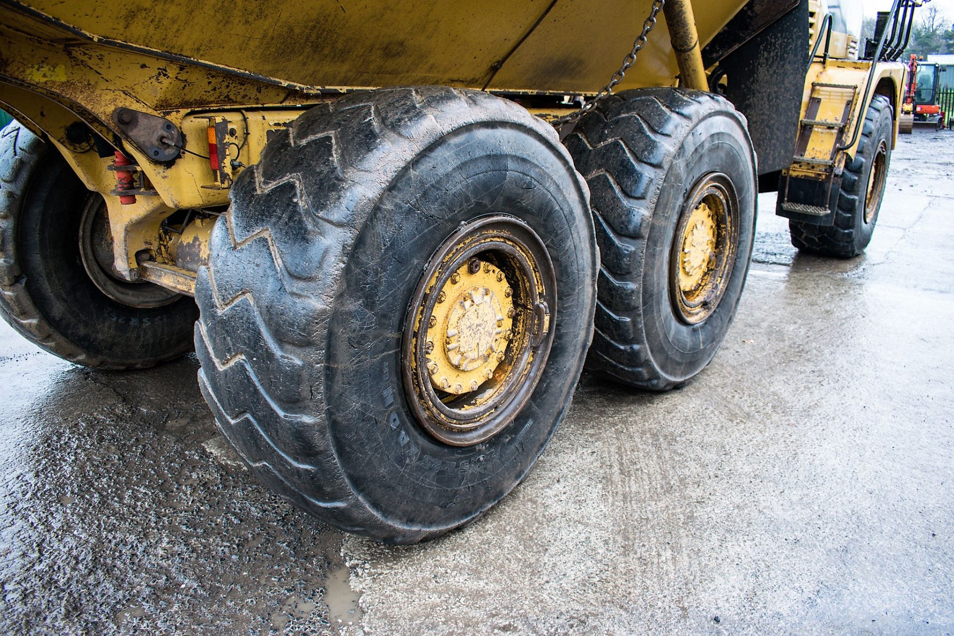 Caterpillar 725 ADT articulated dump truck Year: 2007 S/N:  Recorded Hours: 15,697 CAT 743 - Image 8 of 15