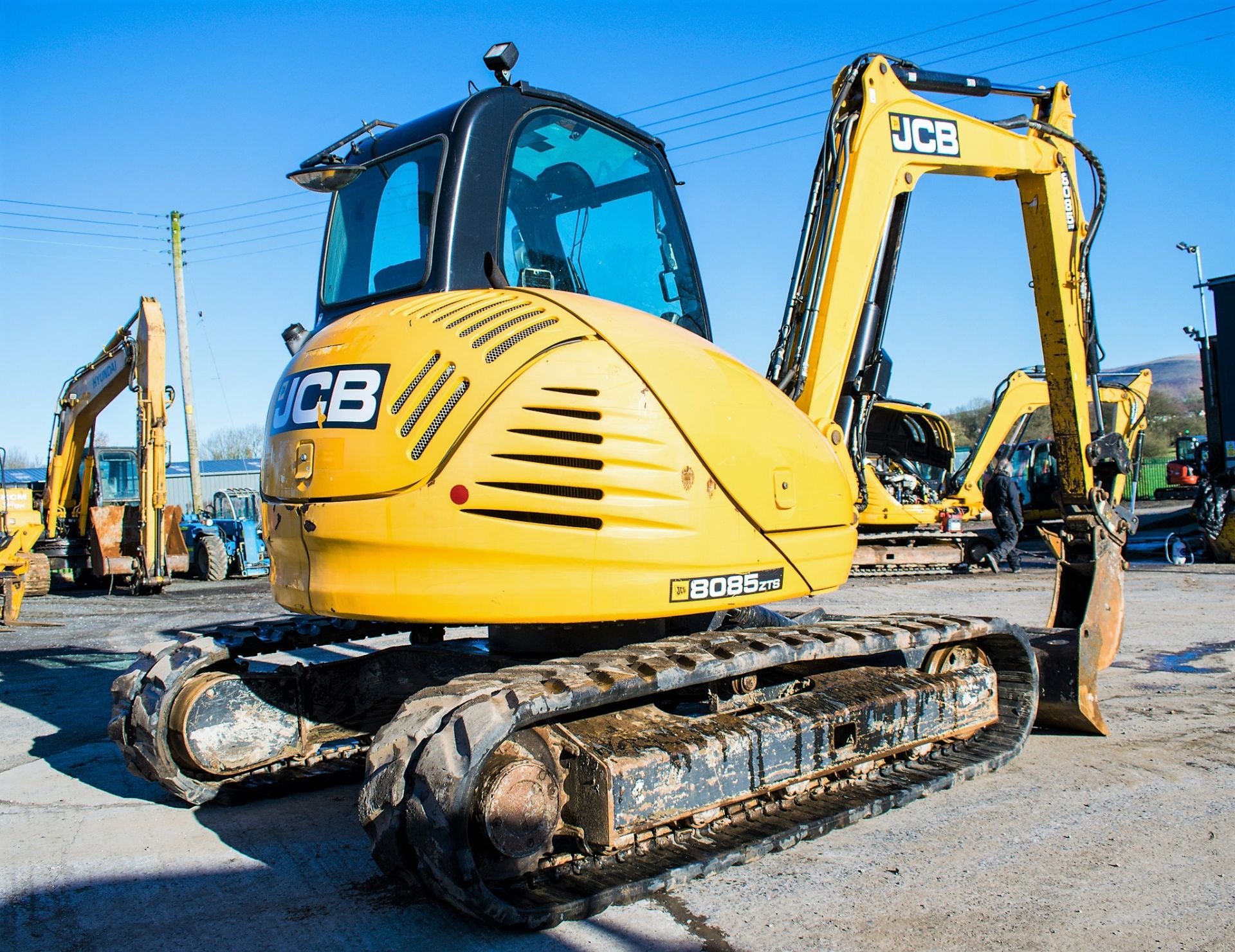 JCB 8085 ECO 8.5 tonne rubber tracked excavator Year: 2012 S/N: 1072496 Recorded Hours: 9164 ( - Image 4 of 12