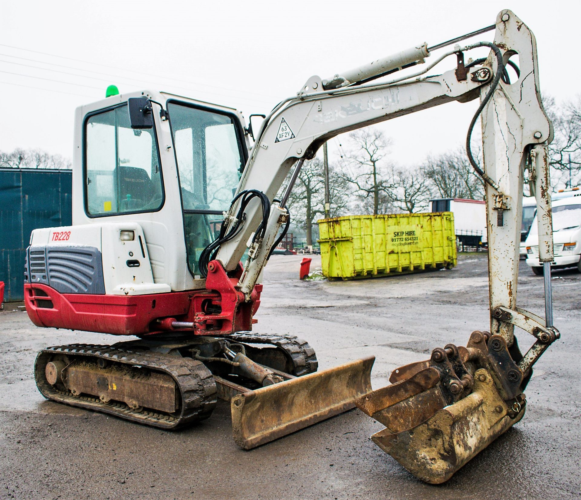 Takeuchi TB228 2.8 tonne rubber tracked excavator Year: 2012 S/N: 122801774 Recorded Hours: 3748 - Image 2 of 11