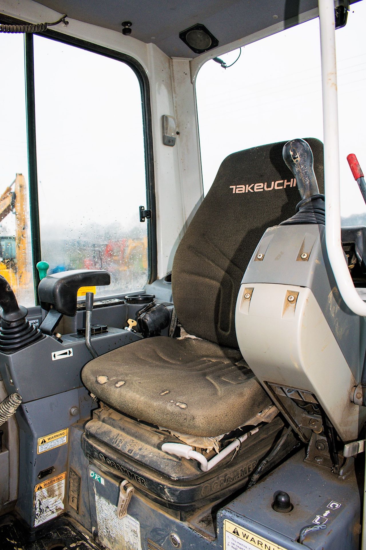 Takeuchi TB228 2.8 tonne rubber tracked excavator Year: 2012 S/N: 122801774 Recorded Hours: 3748 - Image 11 of 11