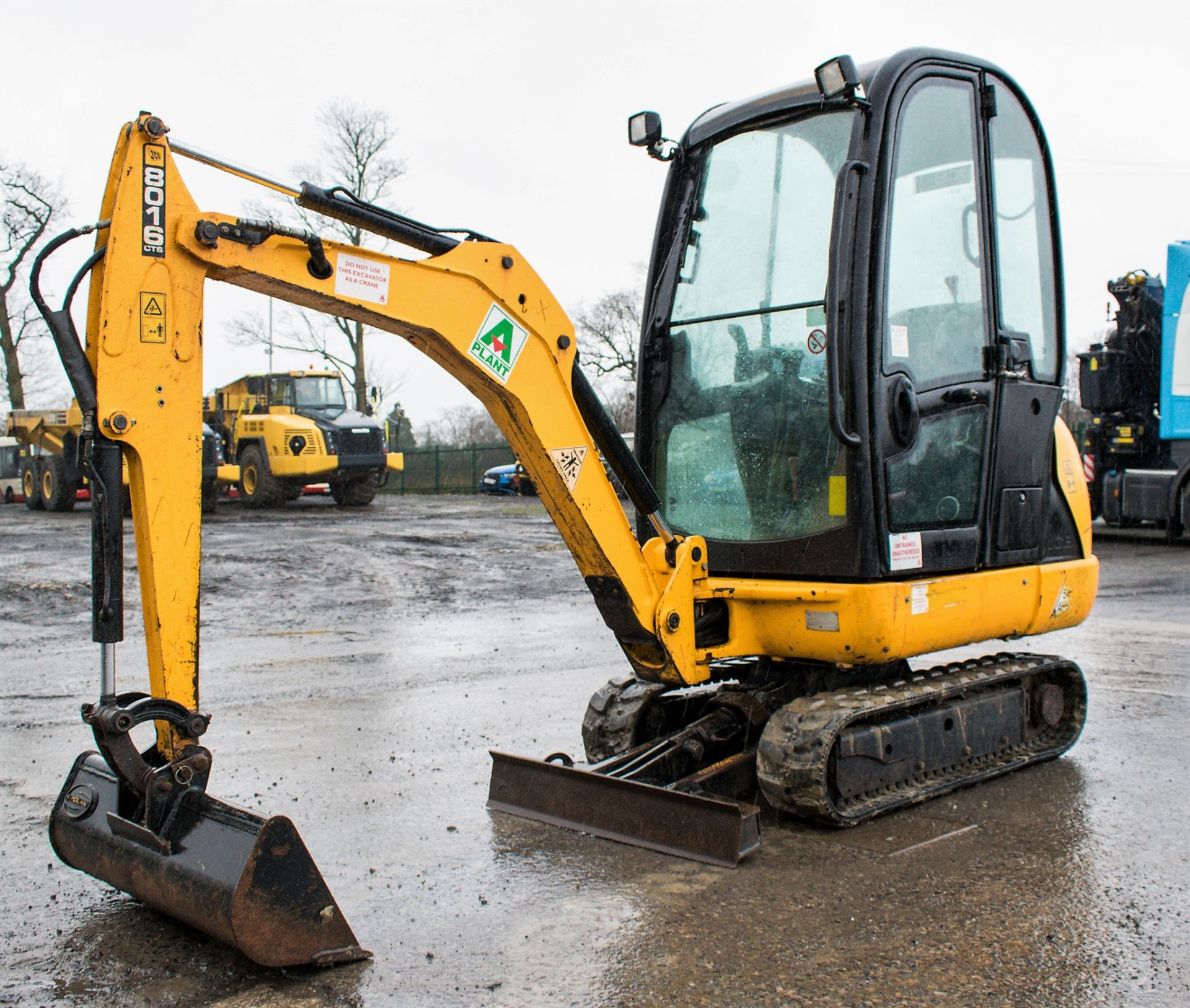 JCB 8016 CTS 1.5 tonne rubber tracked excavator Year: 2013 S/N: 2071316 Recorded Hours: 1686