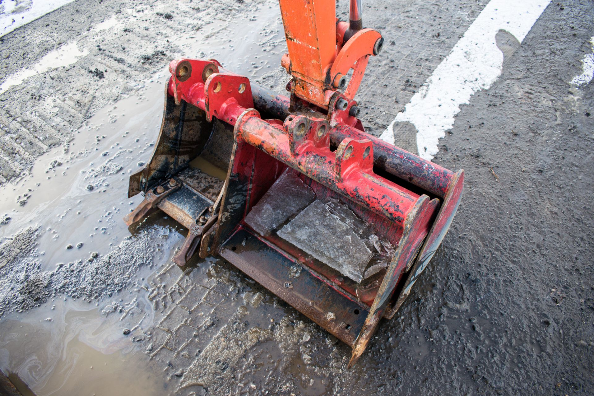 Kubota K008 - 3 0.8 tonne micro excavator - Image 9 of 12