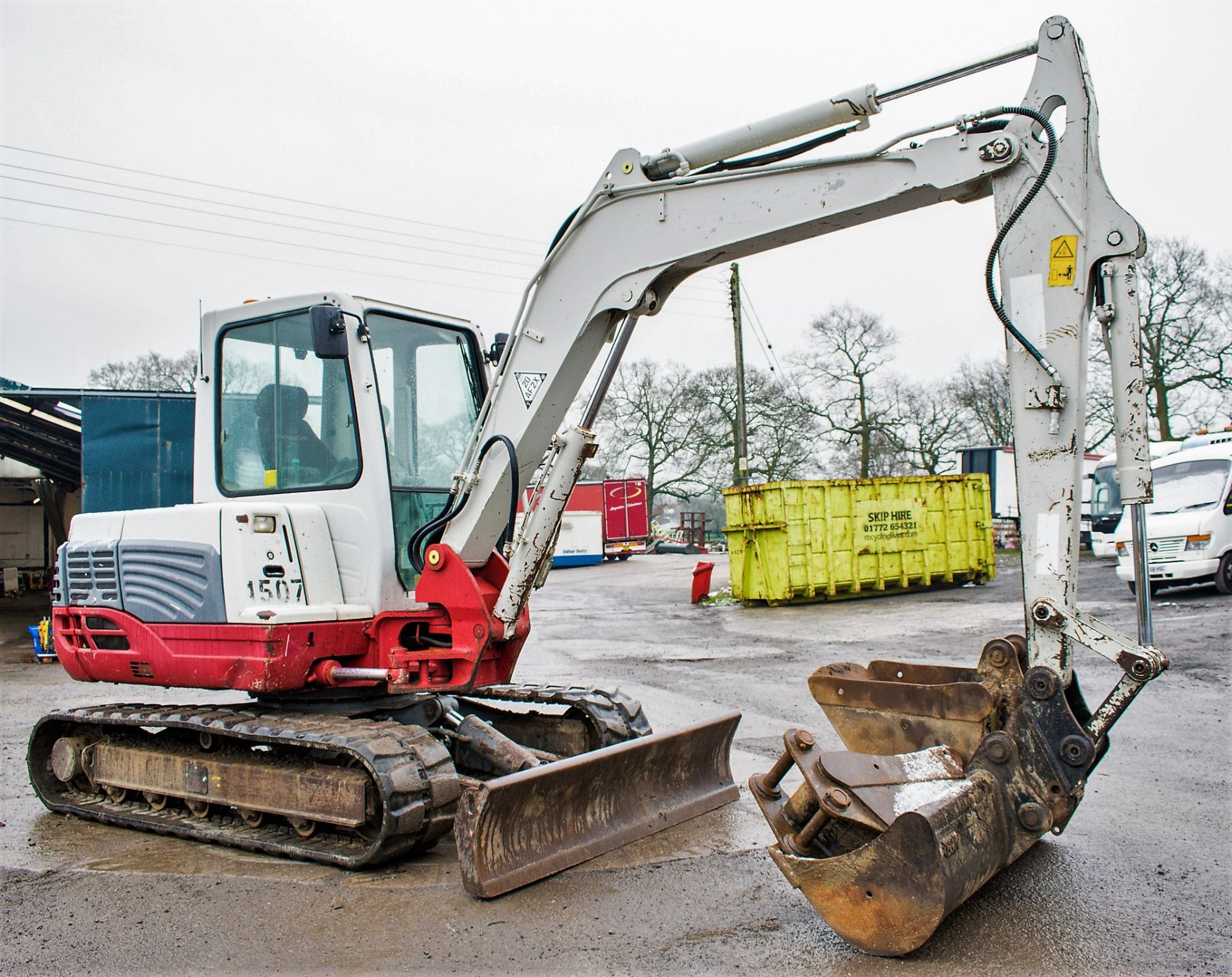 Takeuchi TB250 5 tonne rubber tracked excavator Year: 2012 S/N: 125002028 Recorded Hours: 3781 - Image 2 of 11