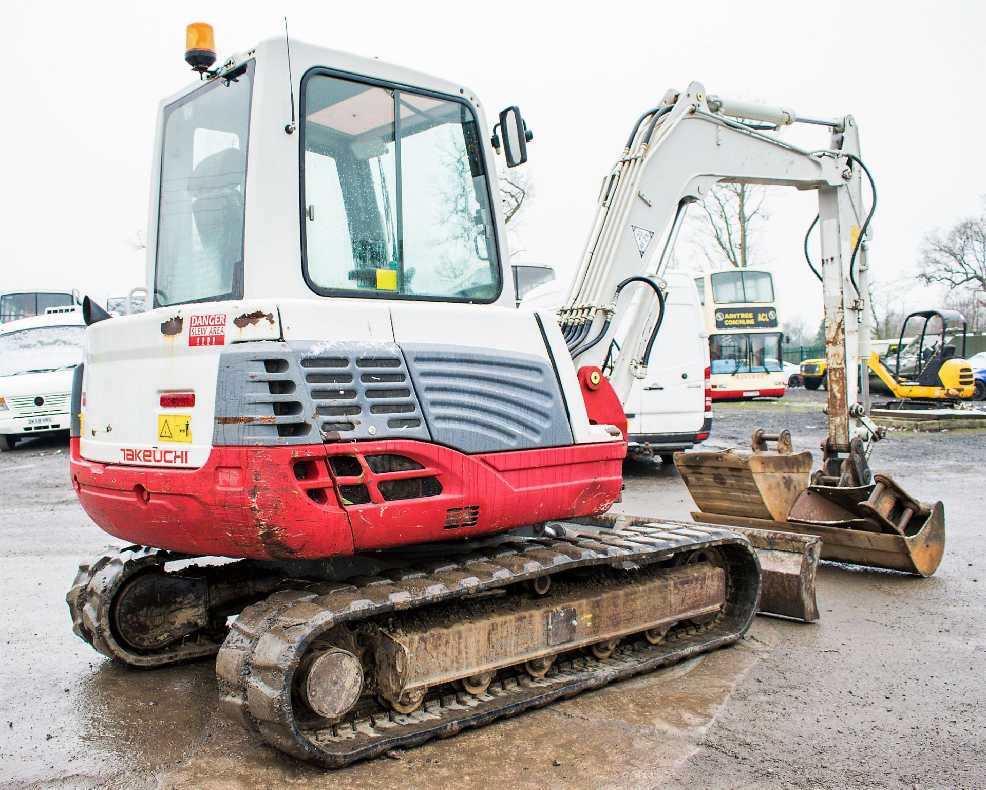 Takeuchi TB250 5 tonne rubber tracked excavator Year: 2012 S/N: 125002028 Recorded Hours: 3781 - Image 4 of 11