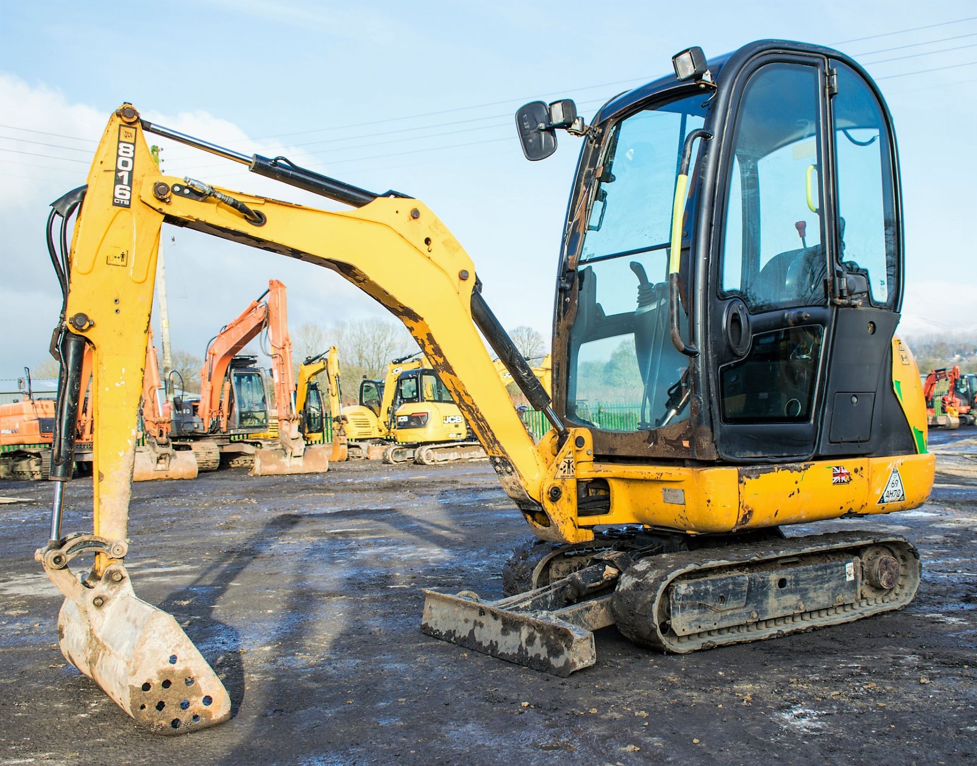 JCB 8016 CTS 1.5 tonne rubber tracked mini excavator Year: 2013 S/N: 2071359 Recorded Hours: 1984