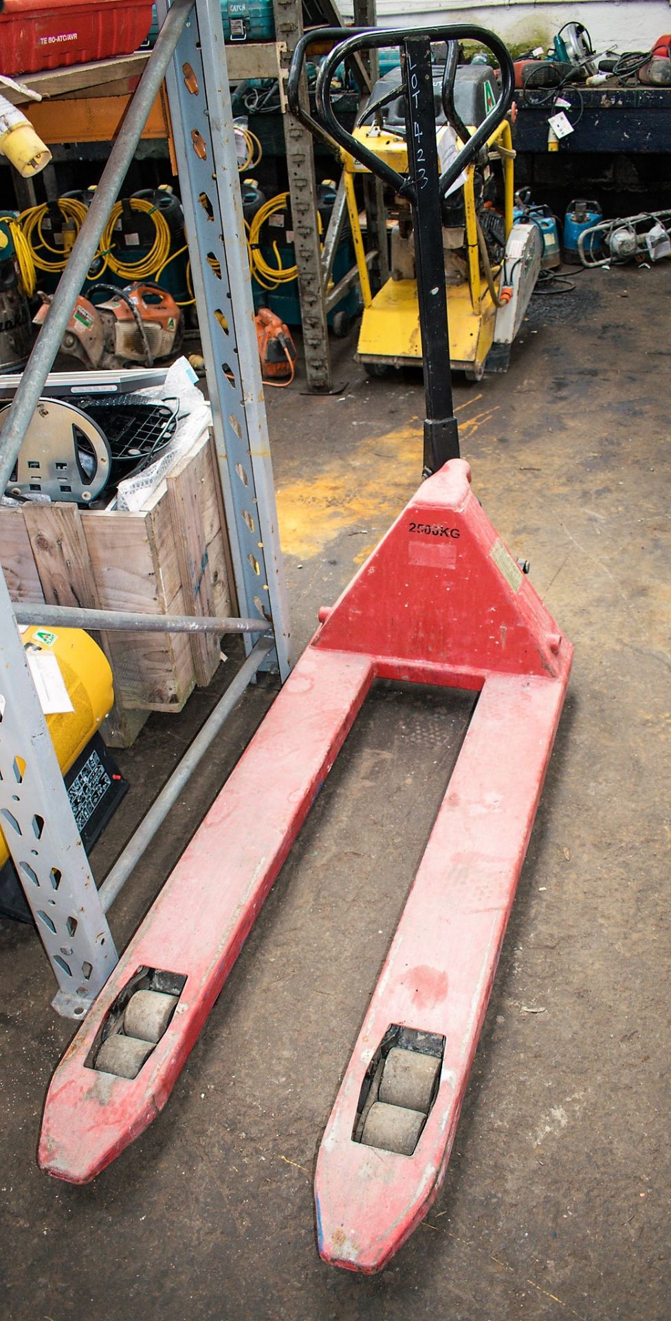 Hand hydraulic pallet truck A623309