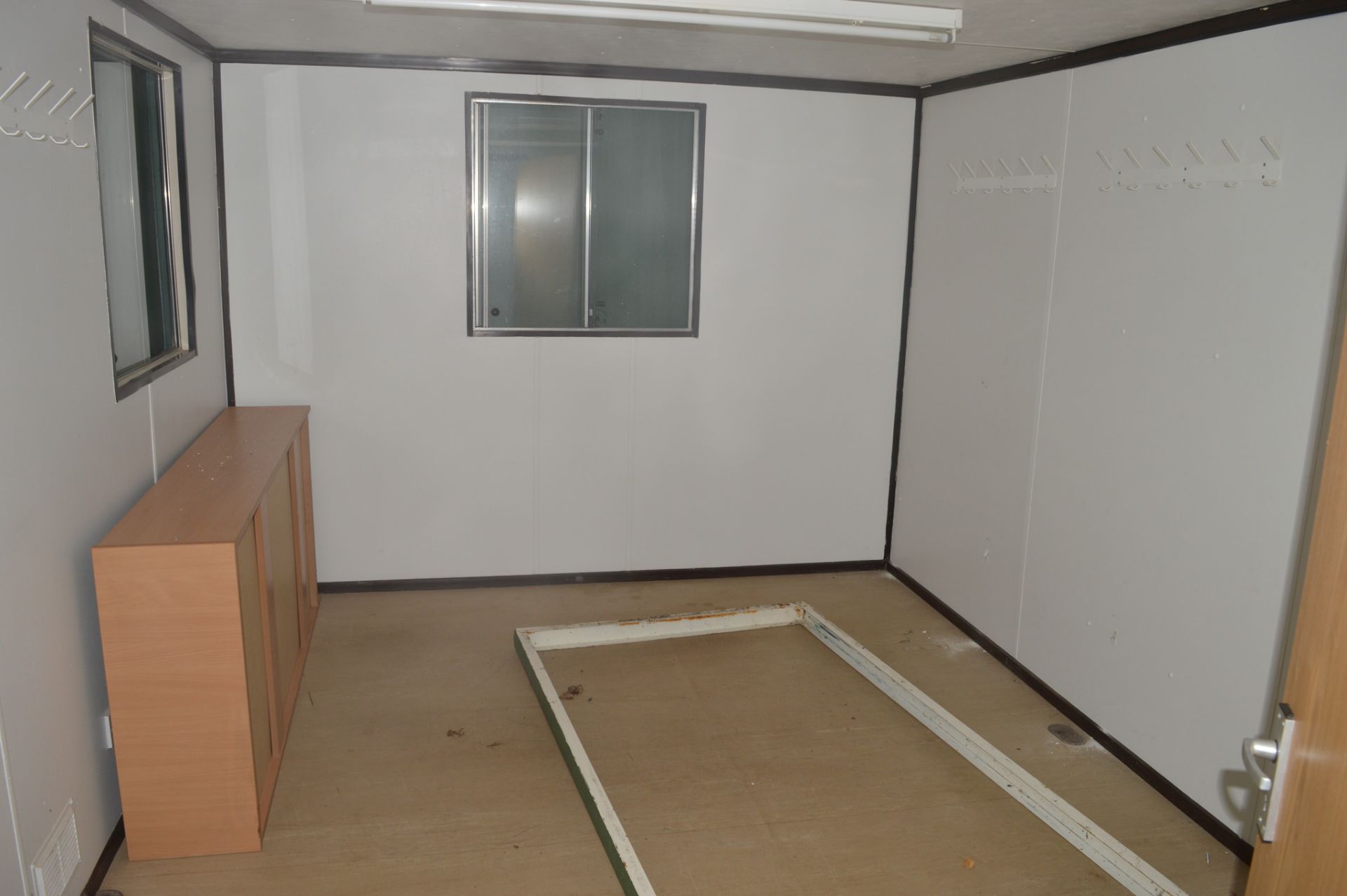 32 ft x 10 ft steel anti vandal site unit  Comprising of 2 rooms * 1 locked door but one door - Image 7 of 7