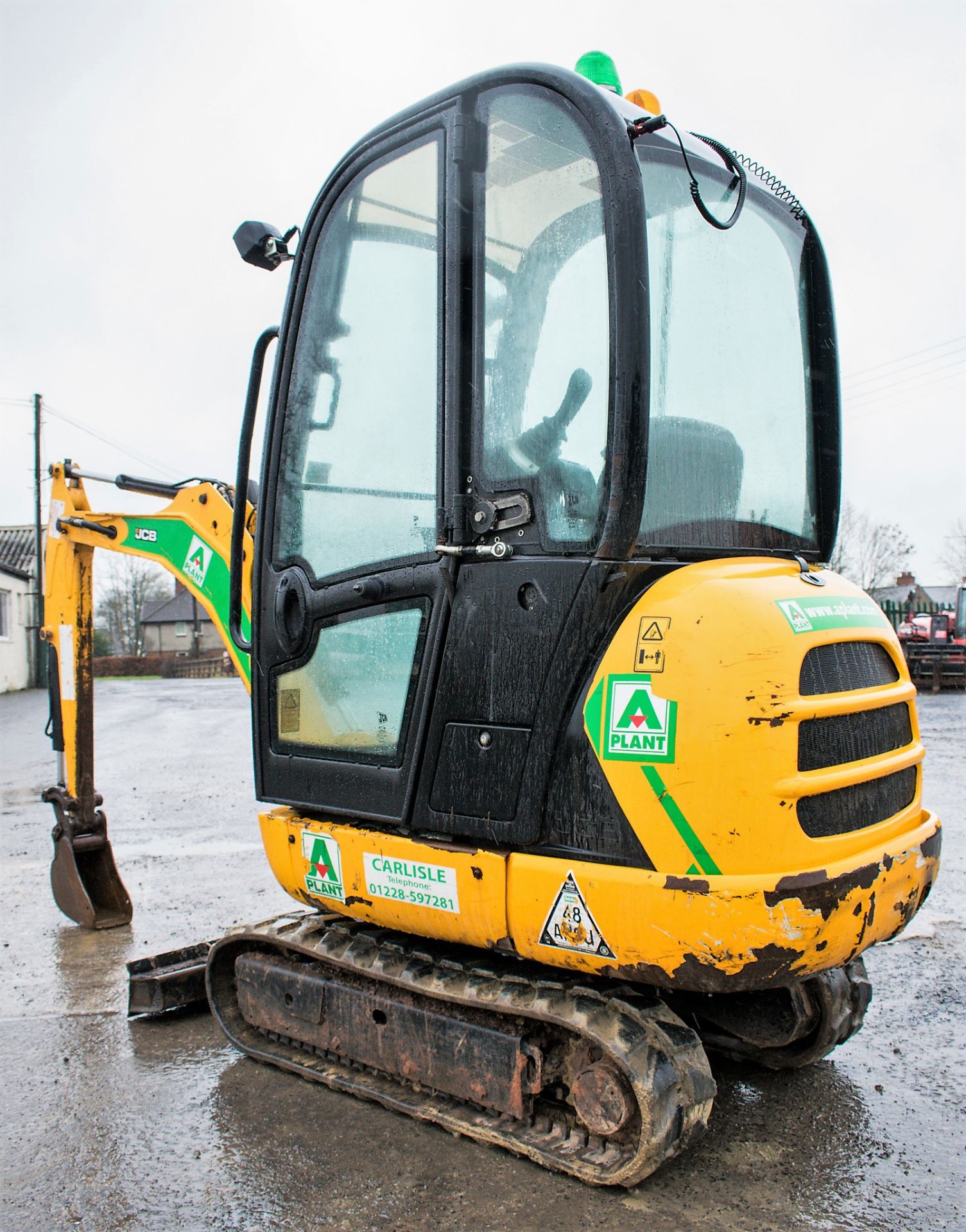 JCB 8016 CTS 1.5 tonne rubber tracked excavator Year: 2013 S/N: 2071412 Recorded Hours: 1551 - Image 3 of 12