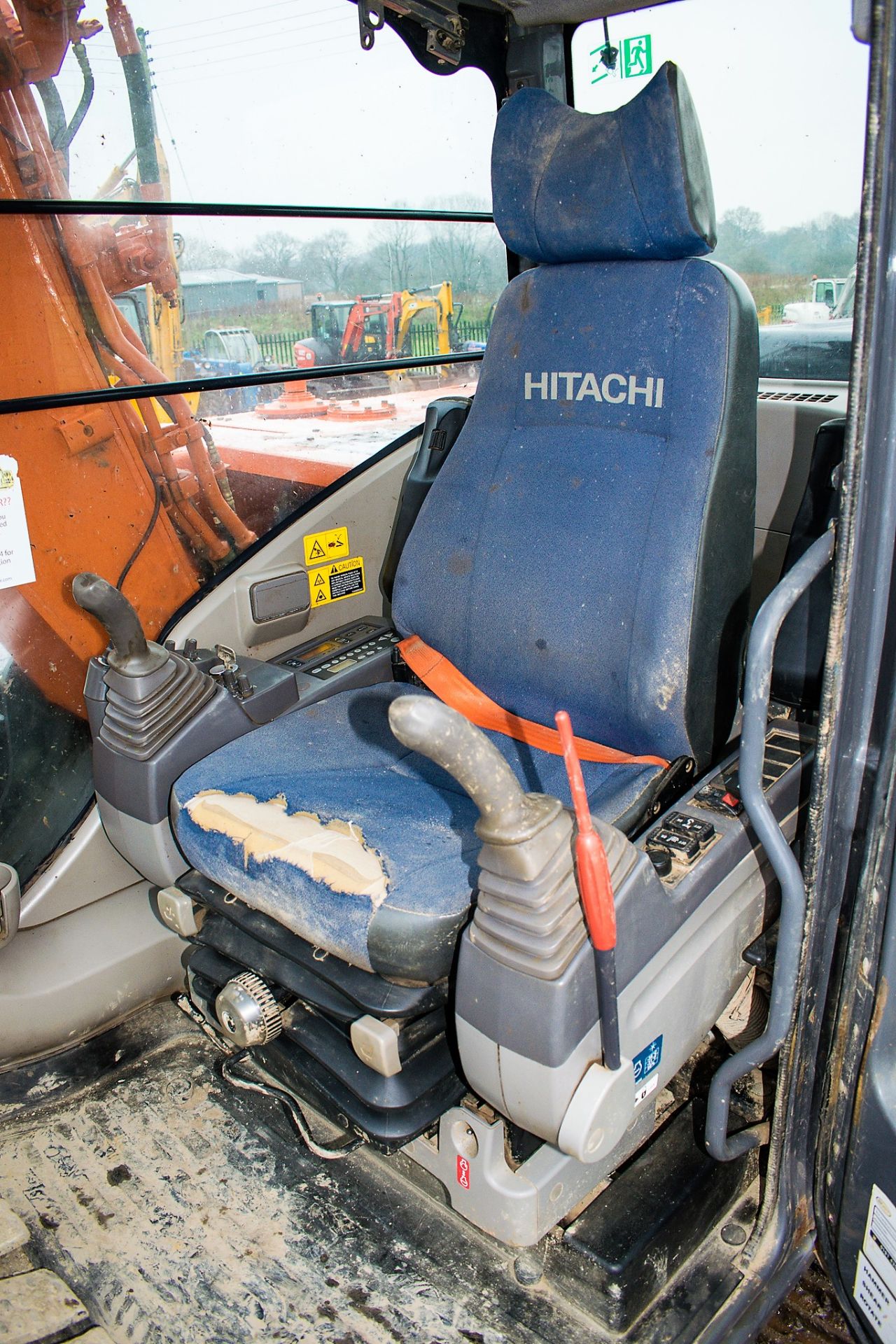 Hitachi Zaxis 130 LCN-3 13 tonne steel tracked excavator Year: 2012 S/N: 88108 Recorded Hours: - Image 11 of 12