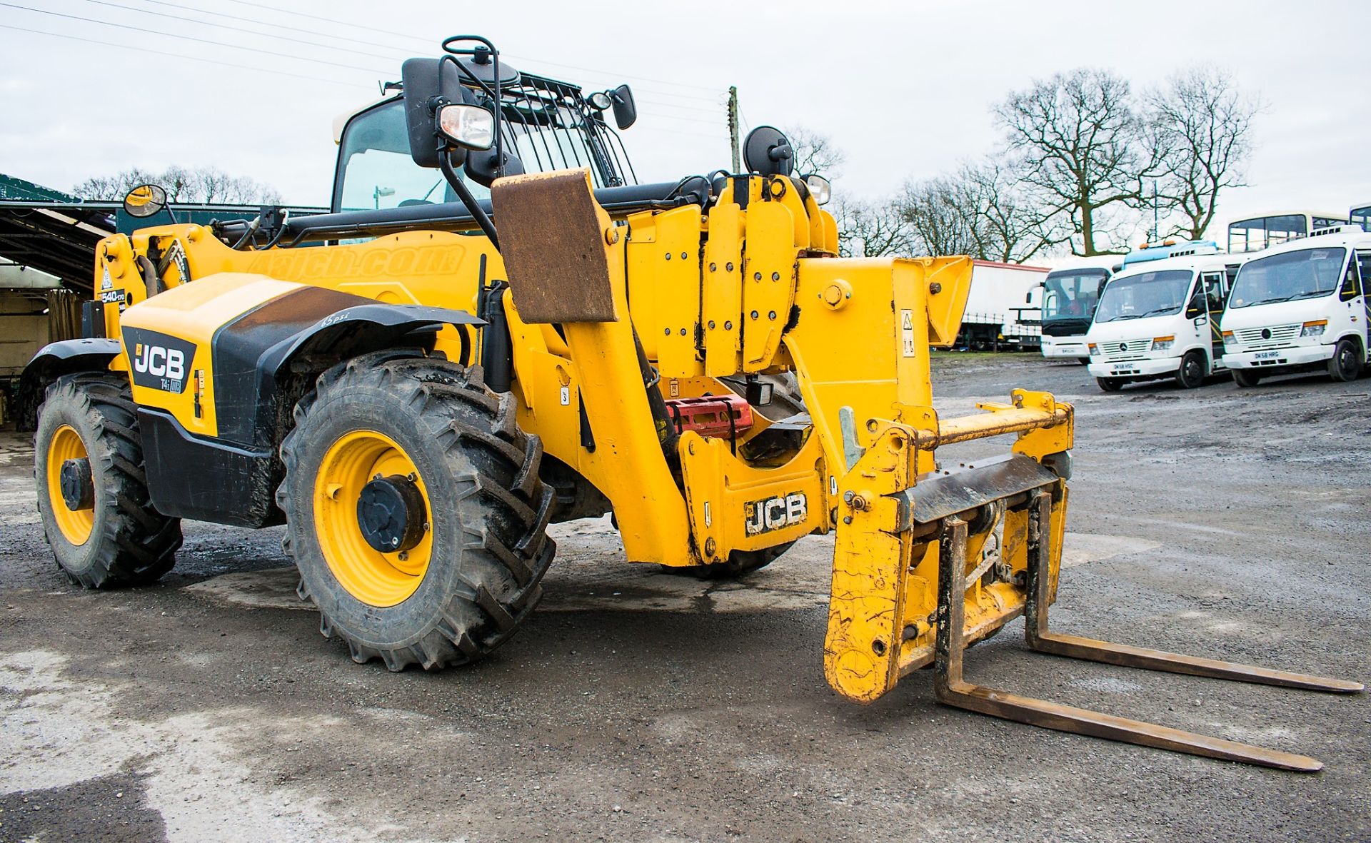 JCB 540-170 17 metre telescopic handler Year: 2014 S/N: 2180451 Recorded Hours: 4631 c/w turbo, sway - Image 2 of 14