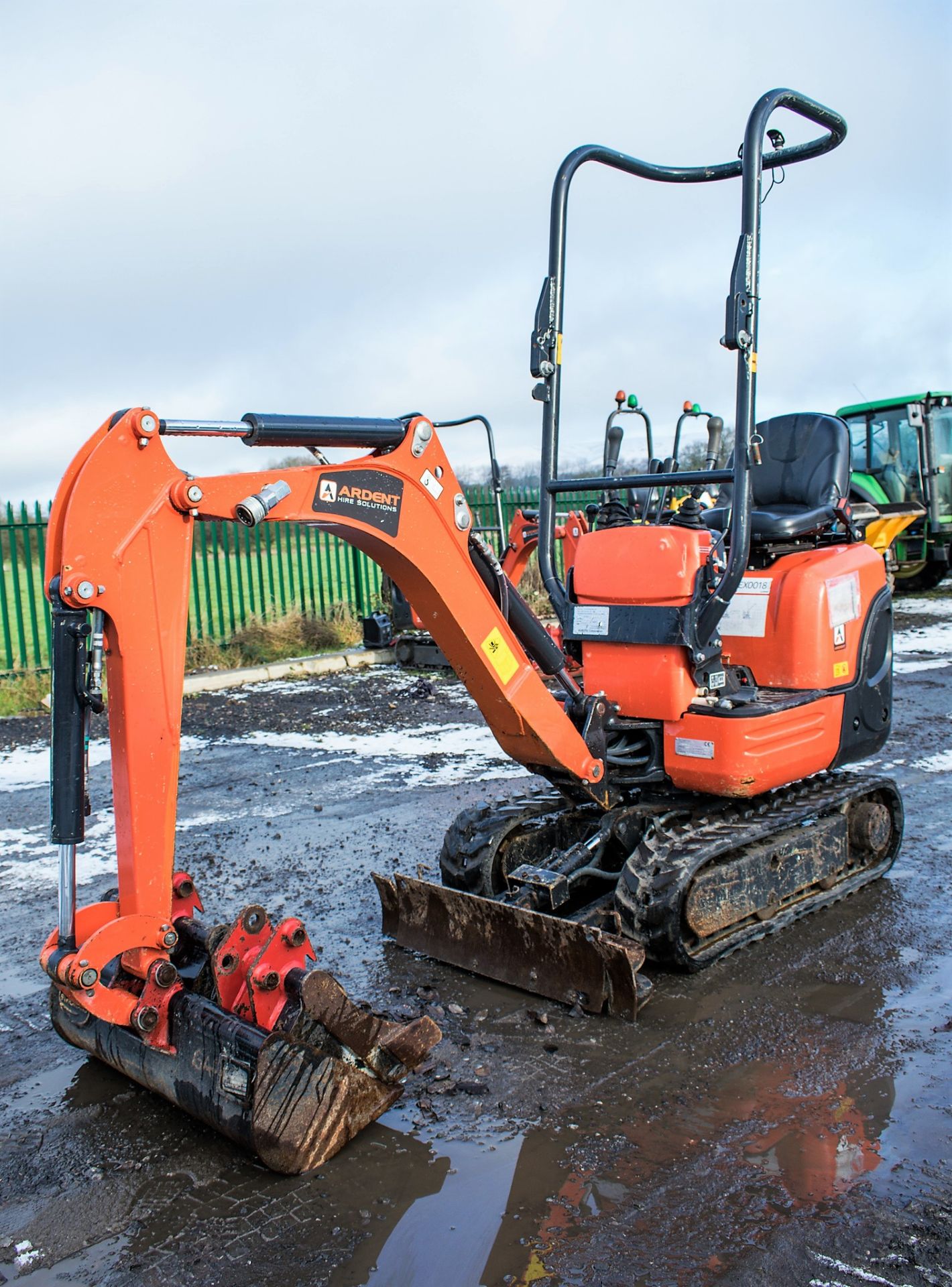 Kubota K008 - 3 0.8 tonne micro excavator