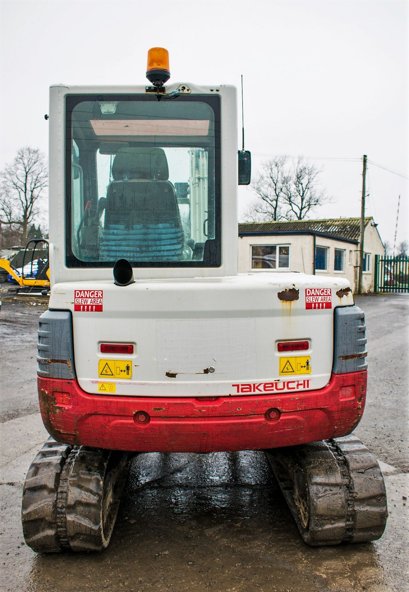 Takeuchi TB250 5 tonne rubber tracked excavator Year: 2012 S/N: 125002028 Recorded Hours: 3781 - Image 6 of 11