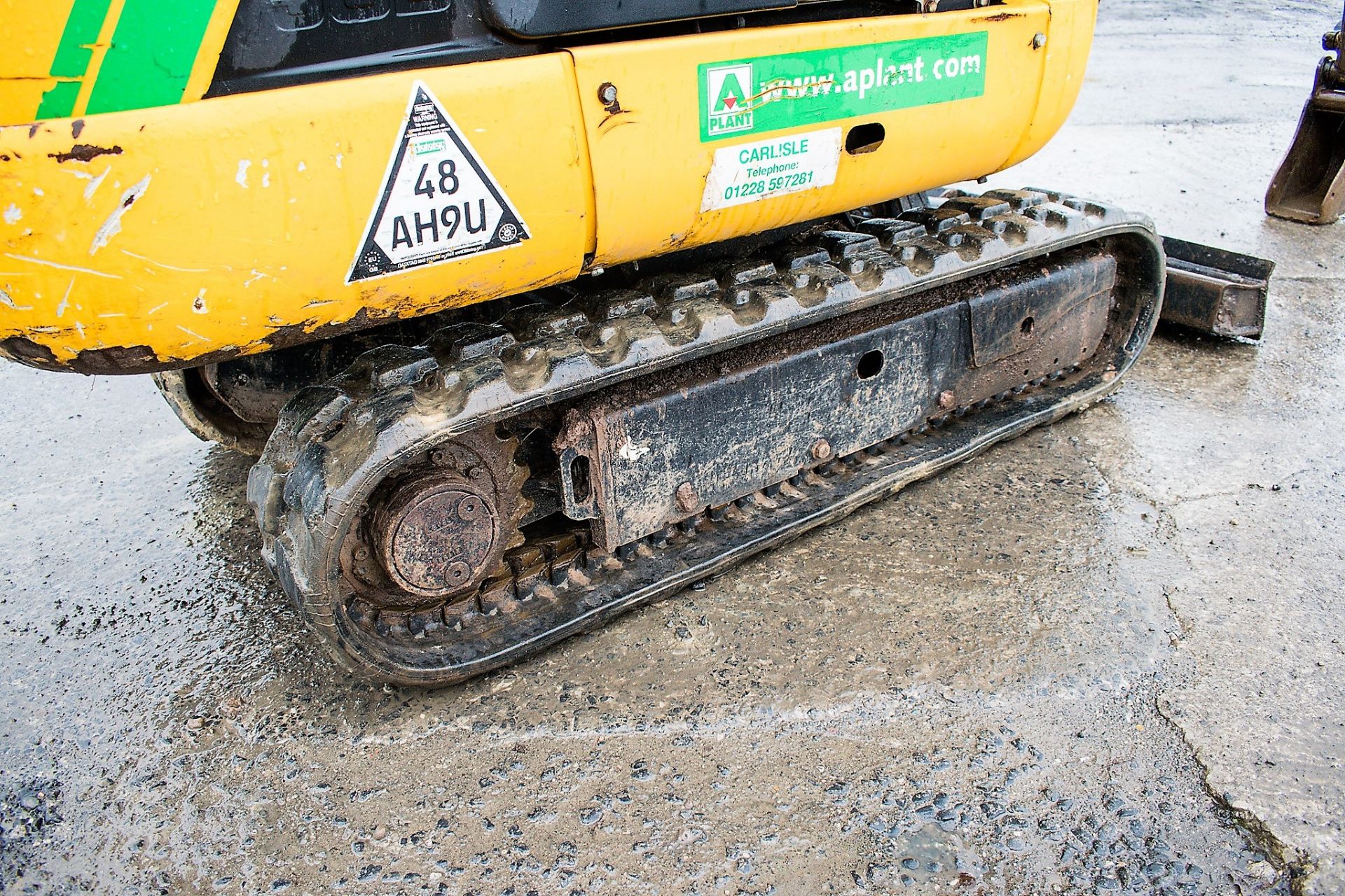 JCB 8016 CTS 1.5 tonne rubber tracked excavator Year: 2013 S/N: 2071412 Recorded Hours: 1551 - Image 8 of 12