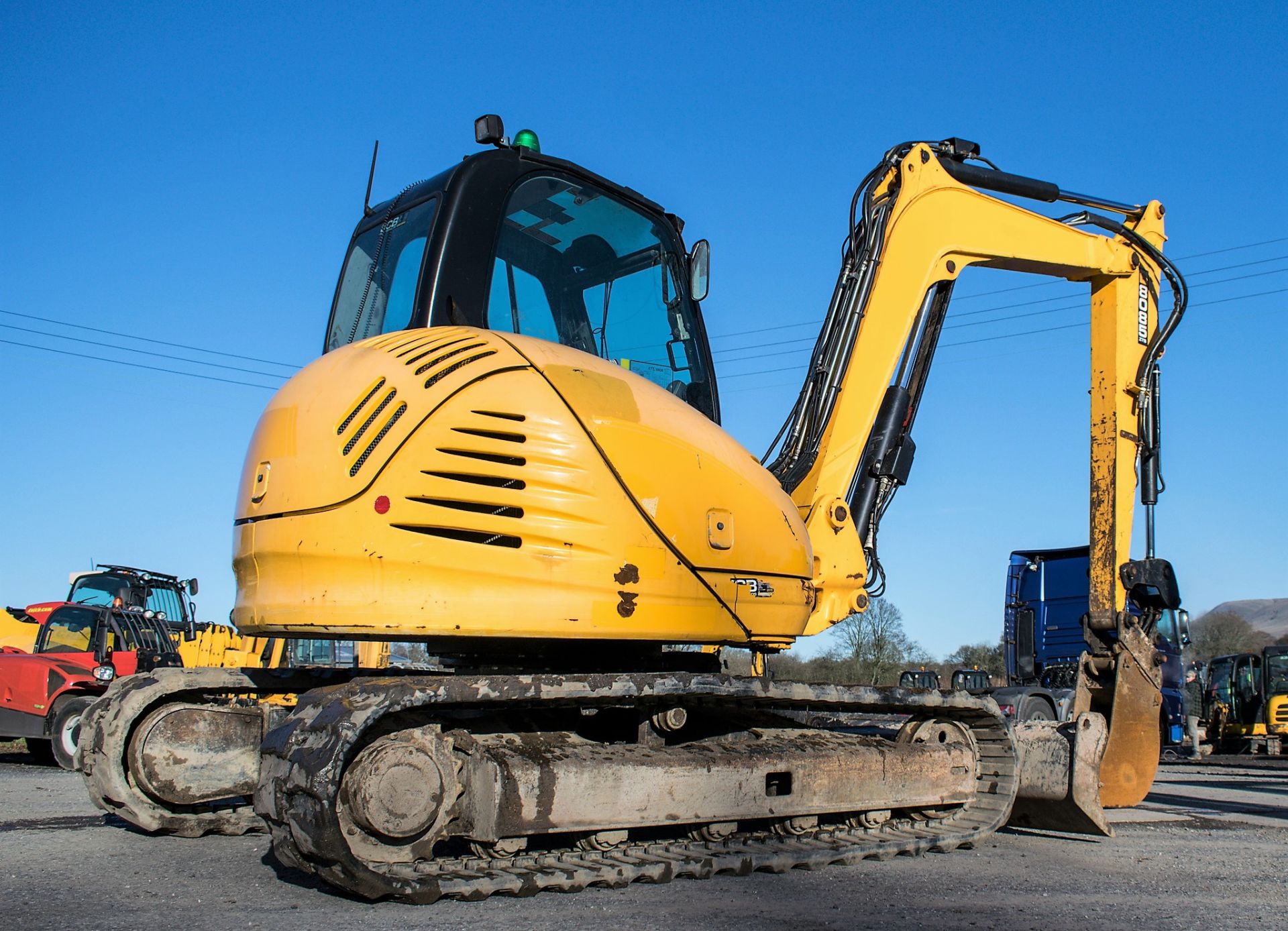 JCB 8085 ECO 8.5 tonne rubber tracked excavator Year: 2013 S/N: 1073095 Recorded Hours: 2431 - Image 4 of 12