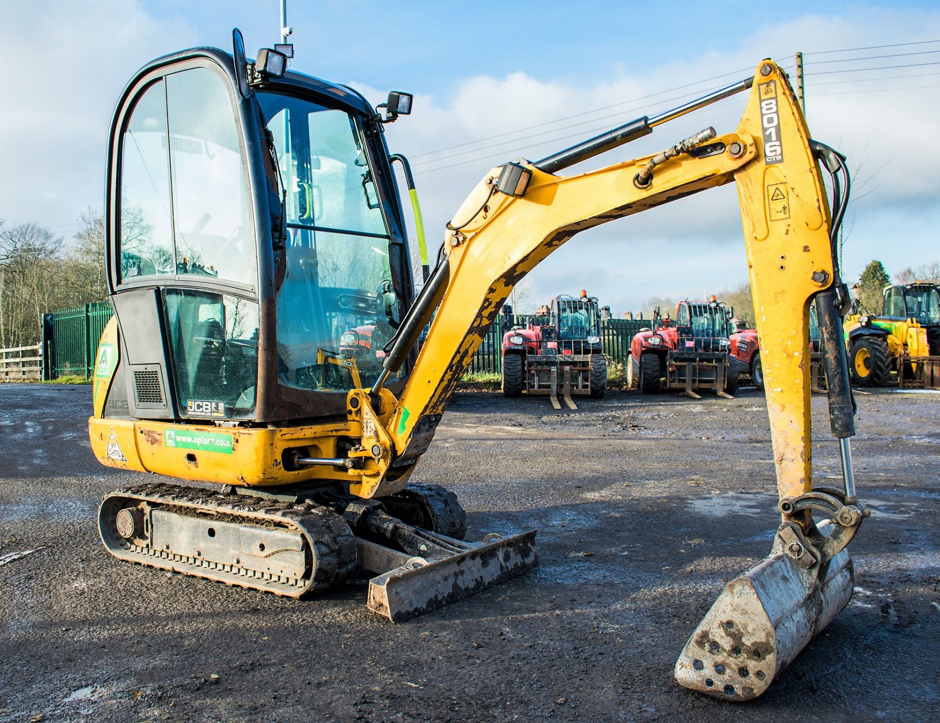 JCB 8016 CTS 1.5 tonne rubber tracked mini excavator Year: 2013 S/N: 2071359 Recorded Hours: 1984 - Image 2 of 12