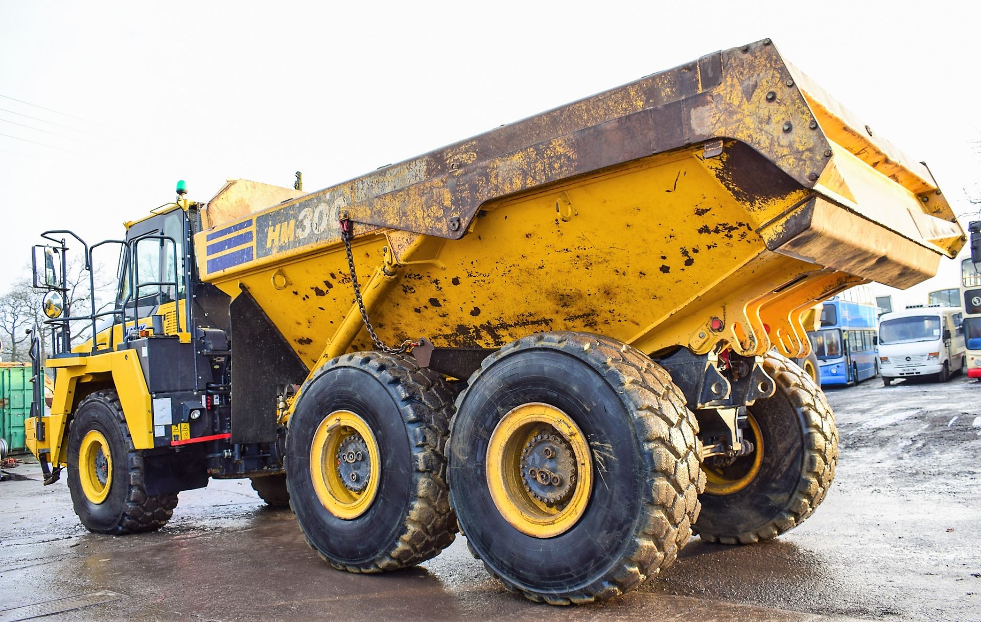 Komatsu HM300-3 articulated dump truck - Image 4 of 15