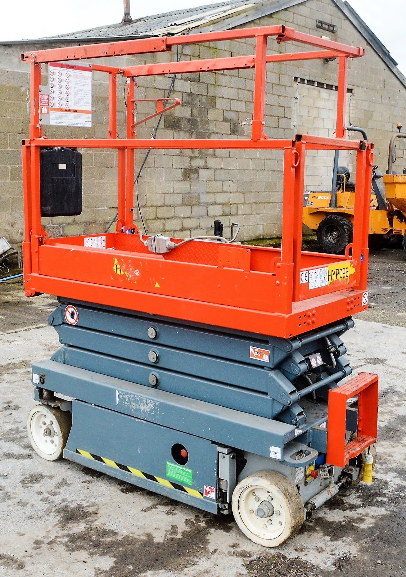 Skyjack SJ3219 battery electric scissor lift S/N: 202013573 - Image 3 of 5