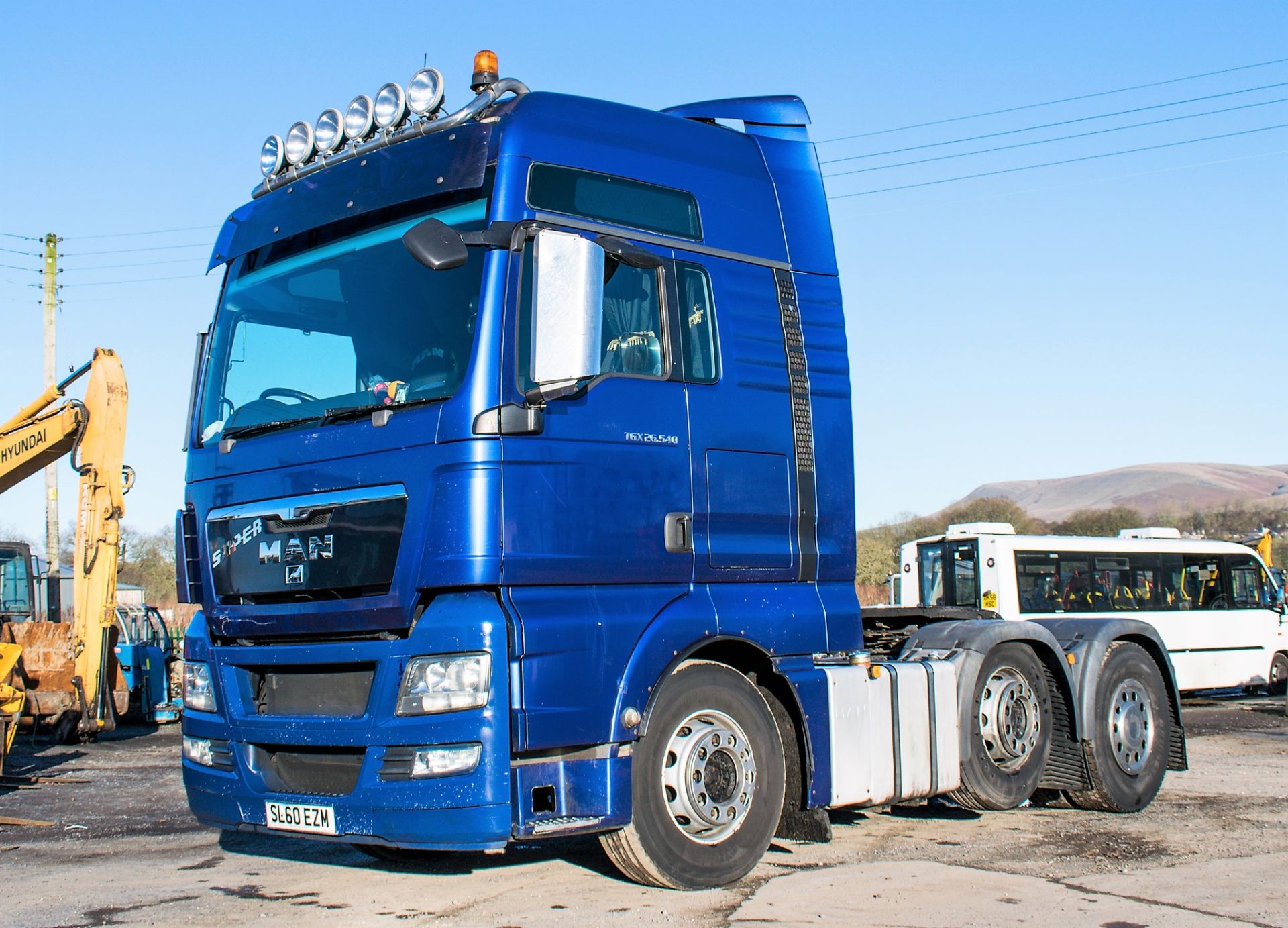 MAN TGX 26.540 6 x 2 tractor unit Registration Number: SL60 EZM Date of Registration: 01/01/2011 MOT