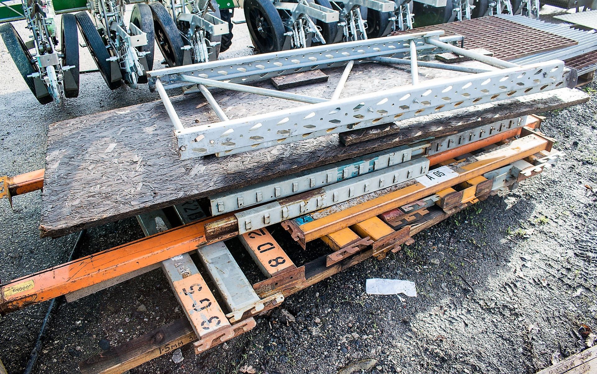 Pallet of miscellaneous pallet racking