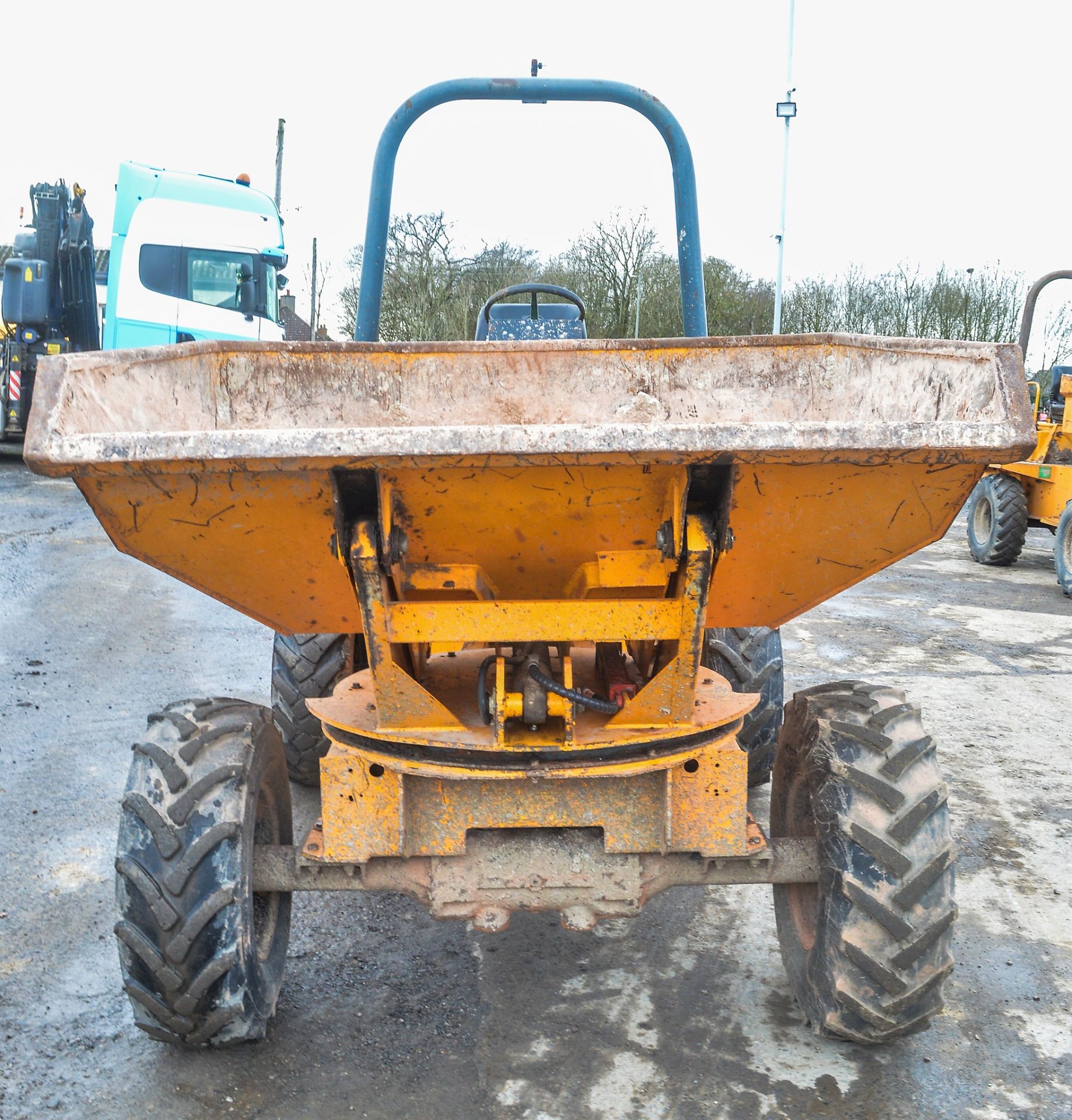 Benford Terex 3 tonne swivel skip dumper Year: 2005 S/N: E509FD186 Recorded Hours: 2322 DPR090 - Image 5 of 12