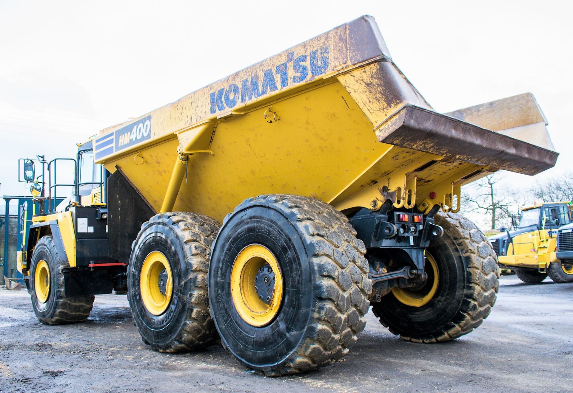 Komatsu HM400-3 articulated dump truck  Year: 2015 S/N: 3804 Recorded Hours: 5647 KOM455 - Image 3 of 14