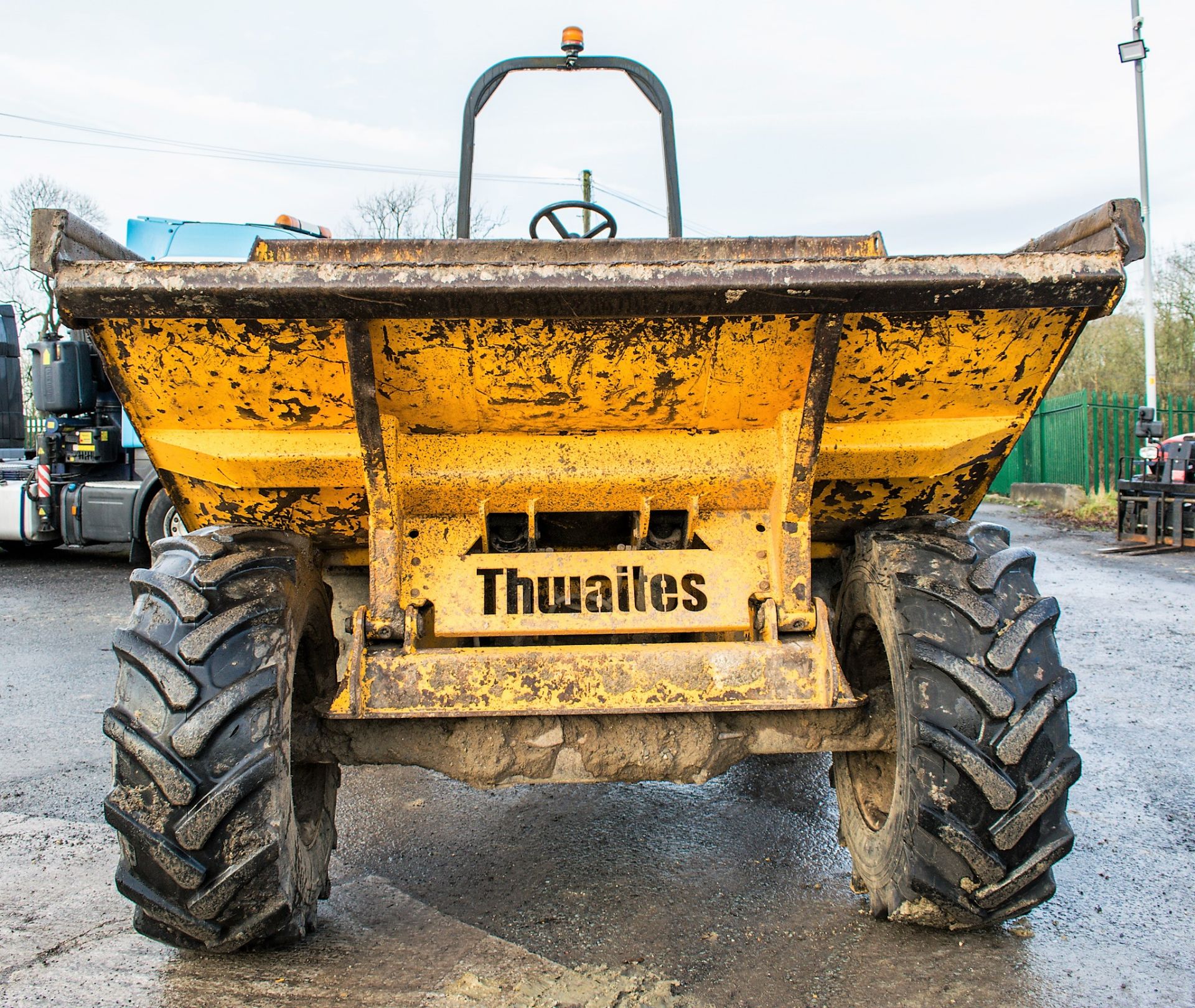 Thwaites 6 tonne straight skip dumper  Year: 2005 S/N: 7A6751 Recorded Hours: 4615 - Image 5 of 11
