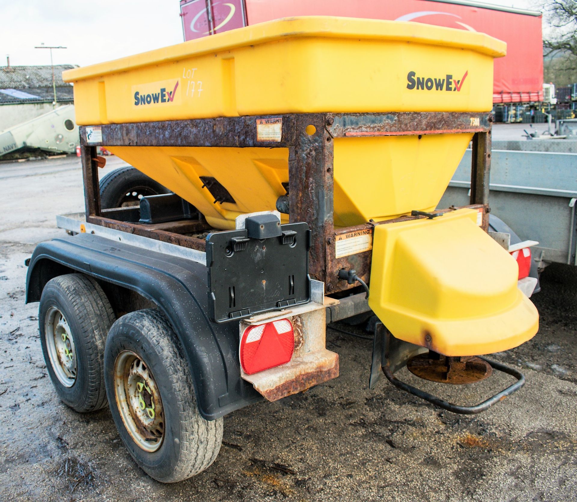 SnowEx 7500 tandem axle salt/grit spreader - Image 3 of 6