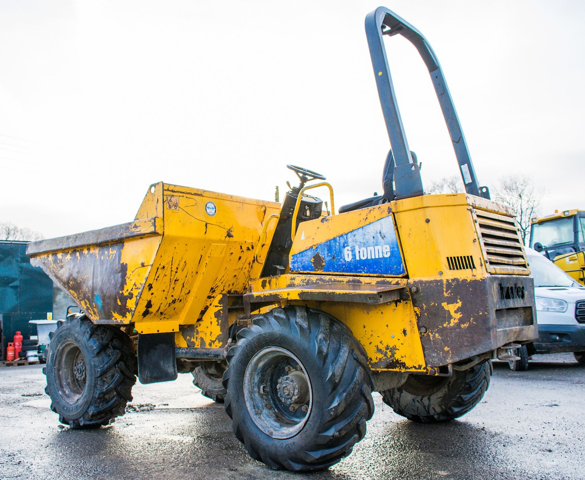 Thwaites 6 tonne straight skip dumper  Year: 2005 S/N: 7A6751 Recorded Hours: 4615 - Image 3 of 11