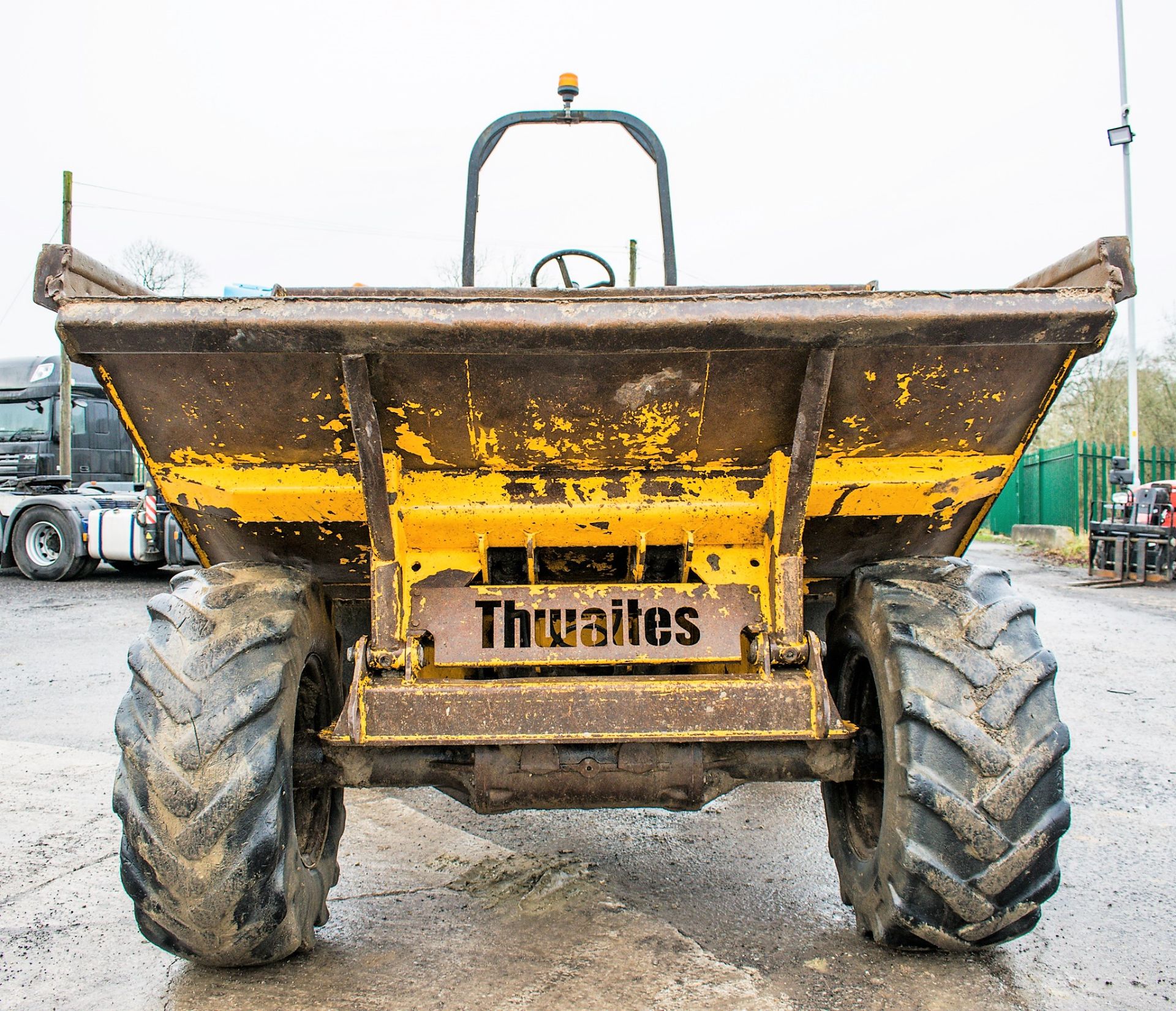 Thwaites 6 tonne straight skip dumper  Year: 2005 S/N: 7A6588 Recorded Hours: 4746 - Image 5 of 11