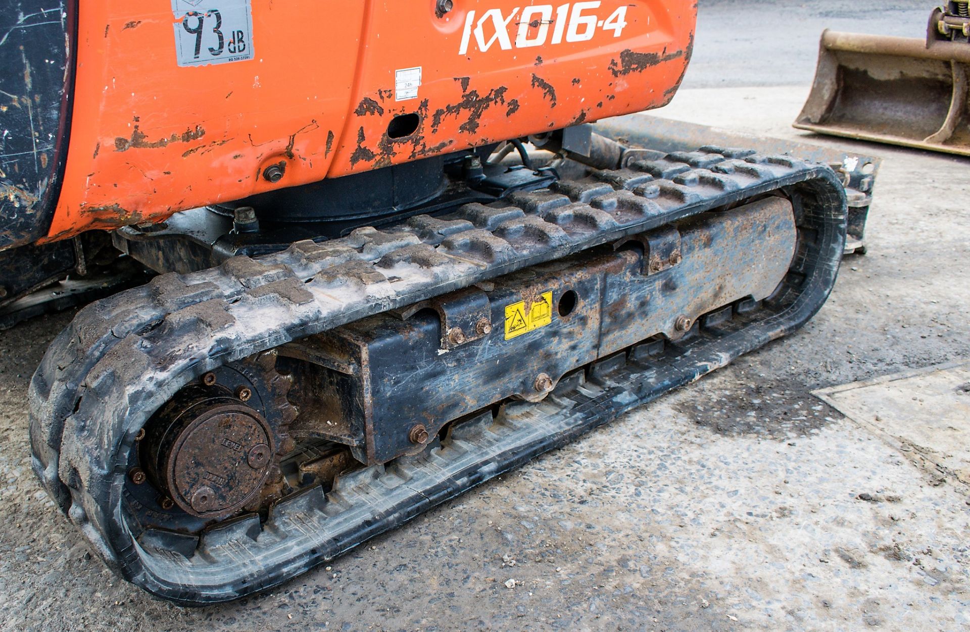 Kubota KX016-4 1.5 tonne rubber tracked mini excavator Year: 2013 S/N: 57034 Recorded Hours: 1873 - Image 8 of 12