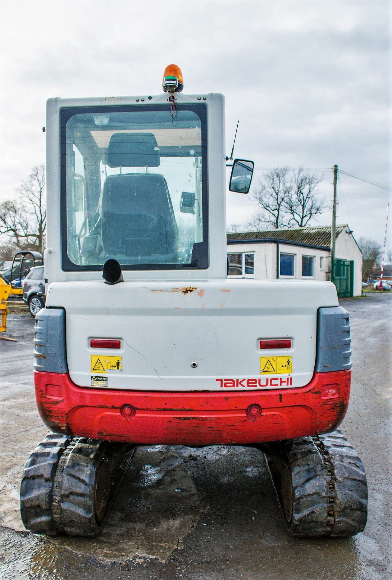Takeuchi TB250 5 tonne rubber tracked excavator Year: 2010 S/N: 125000210 Recorded Hours: 4513 - Image 6 of 11