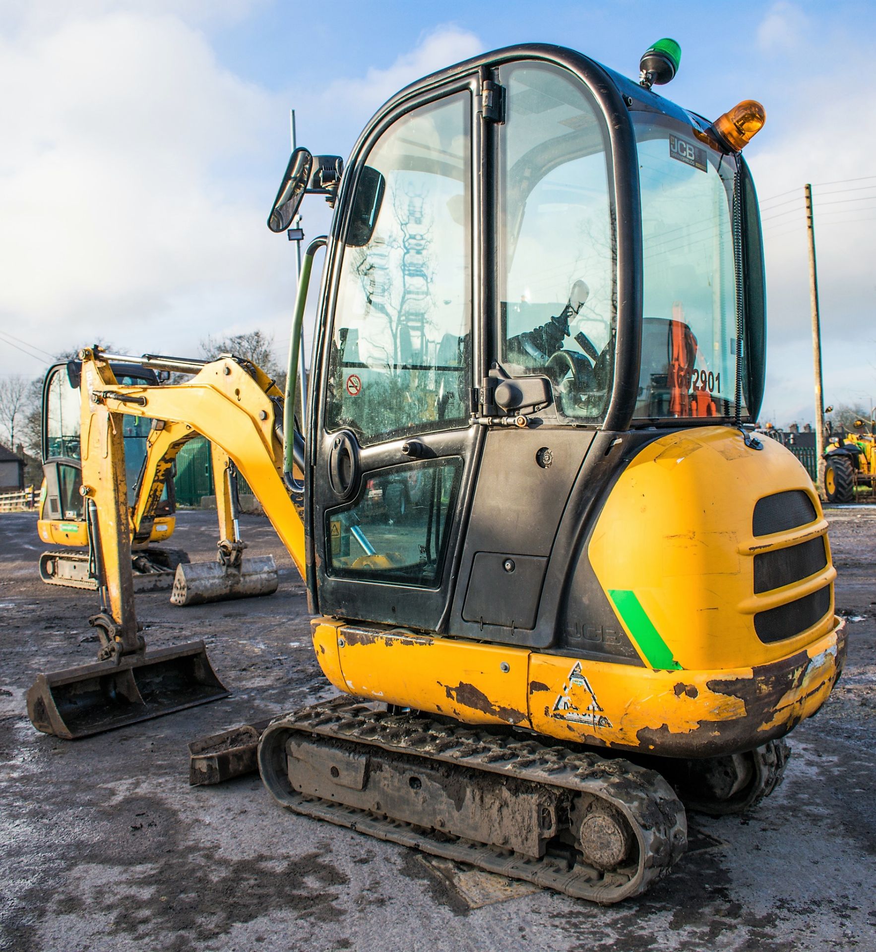 JCB 8016 CTS 1.5 tonne rubber tracked excavator Year: 2013 S/N: 2071348 Recorded Hours: 2327 - Image 3 of 12