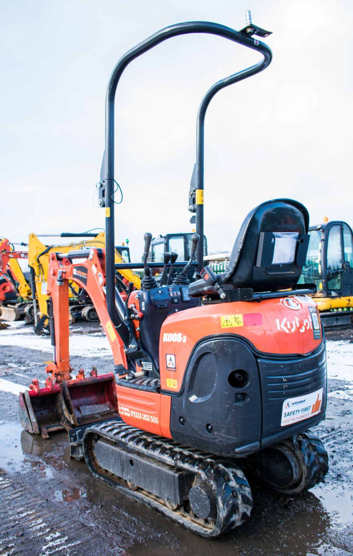 Kubota K008 - 3 0.8 tonne micro excavator - Image 3 of 12