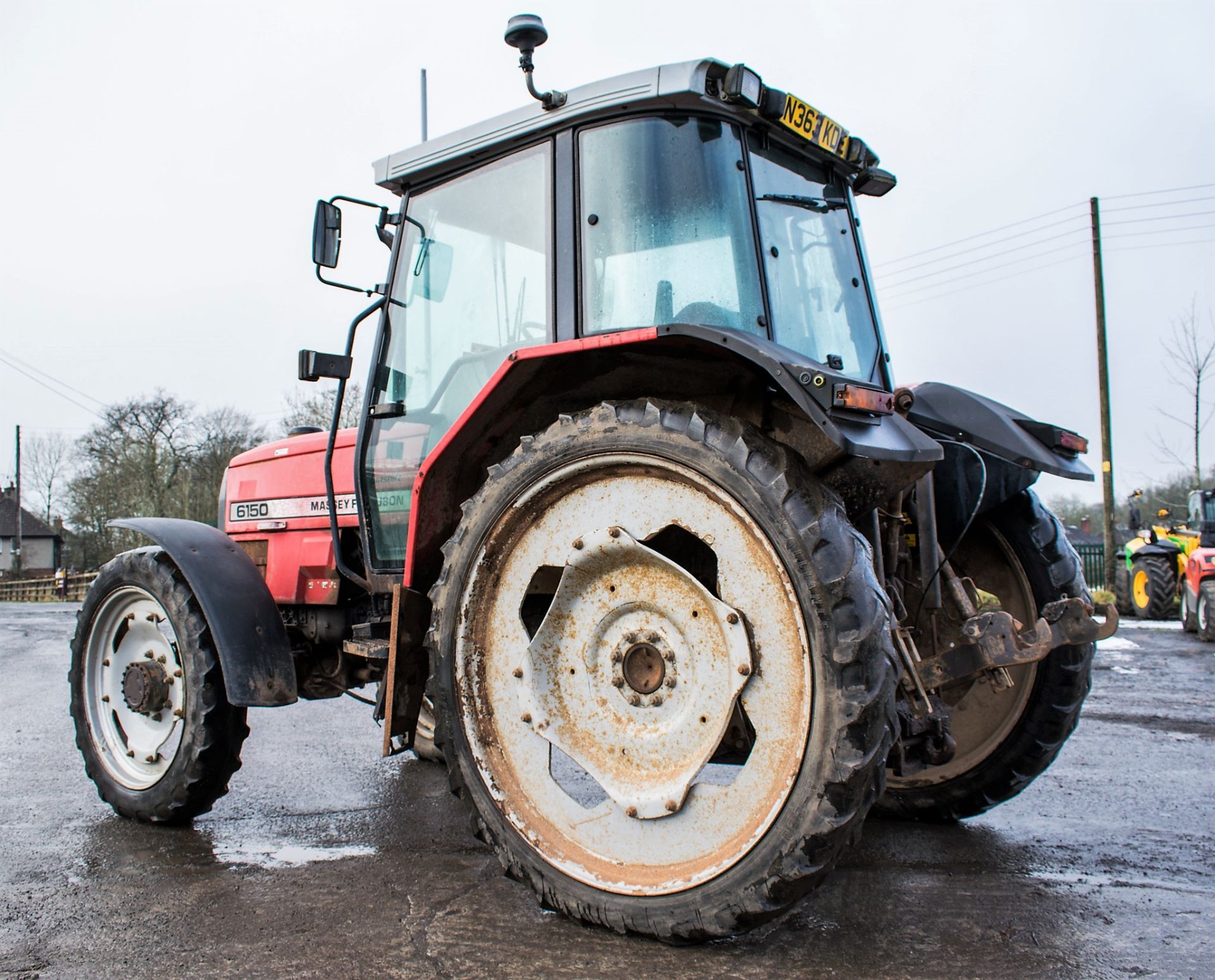 Massey Ferguson 615 Dynashift 4 wheel drive tractor - Image 3 of 10