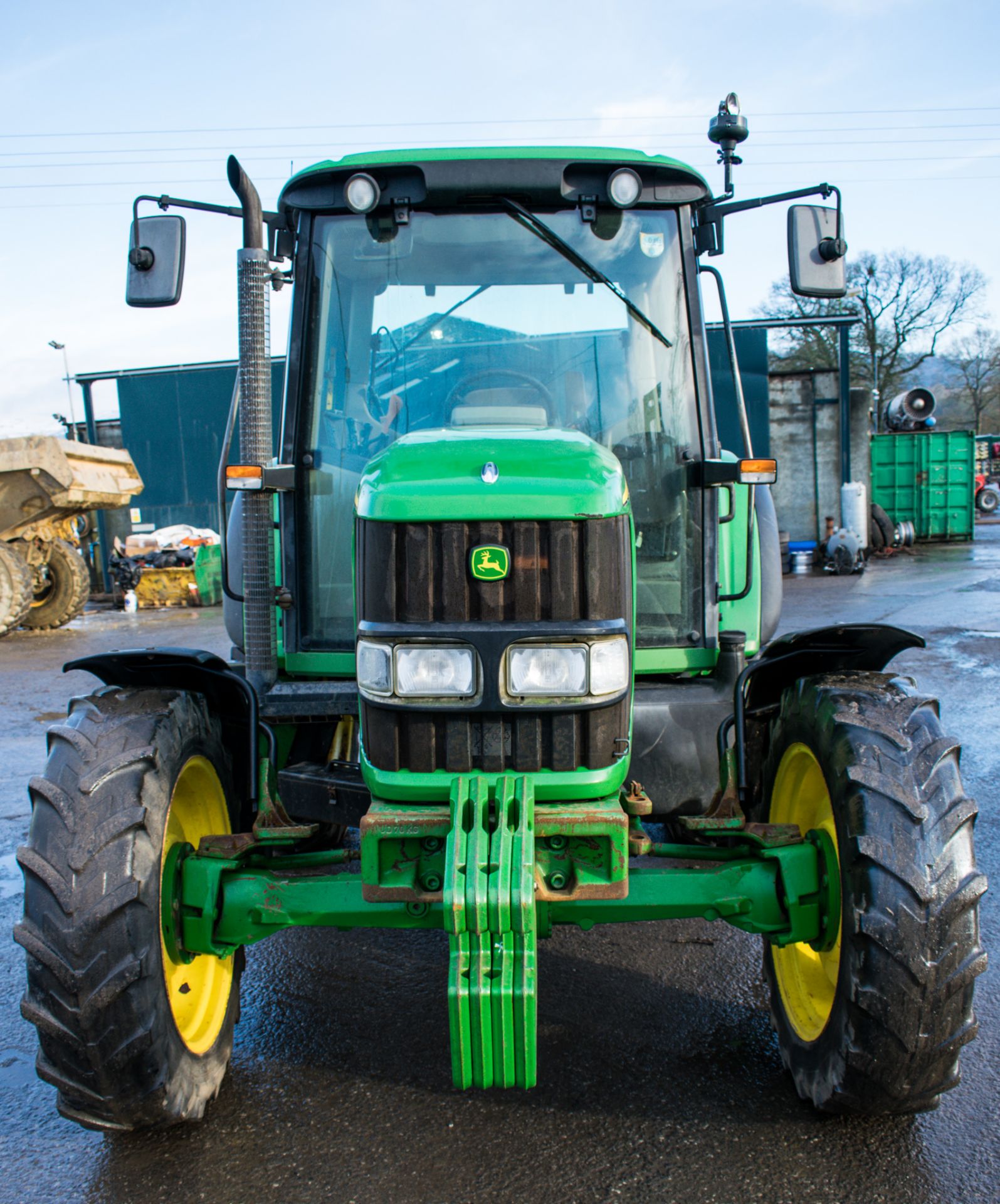 John Deere 6220 4 wheel drive diesel driven tractor - Image 5 of 10