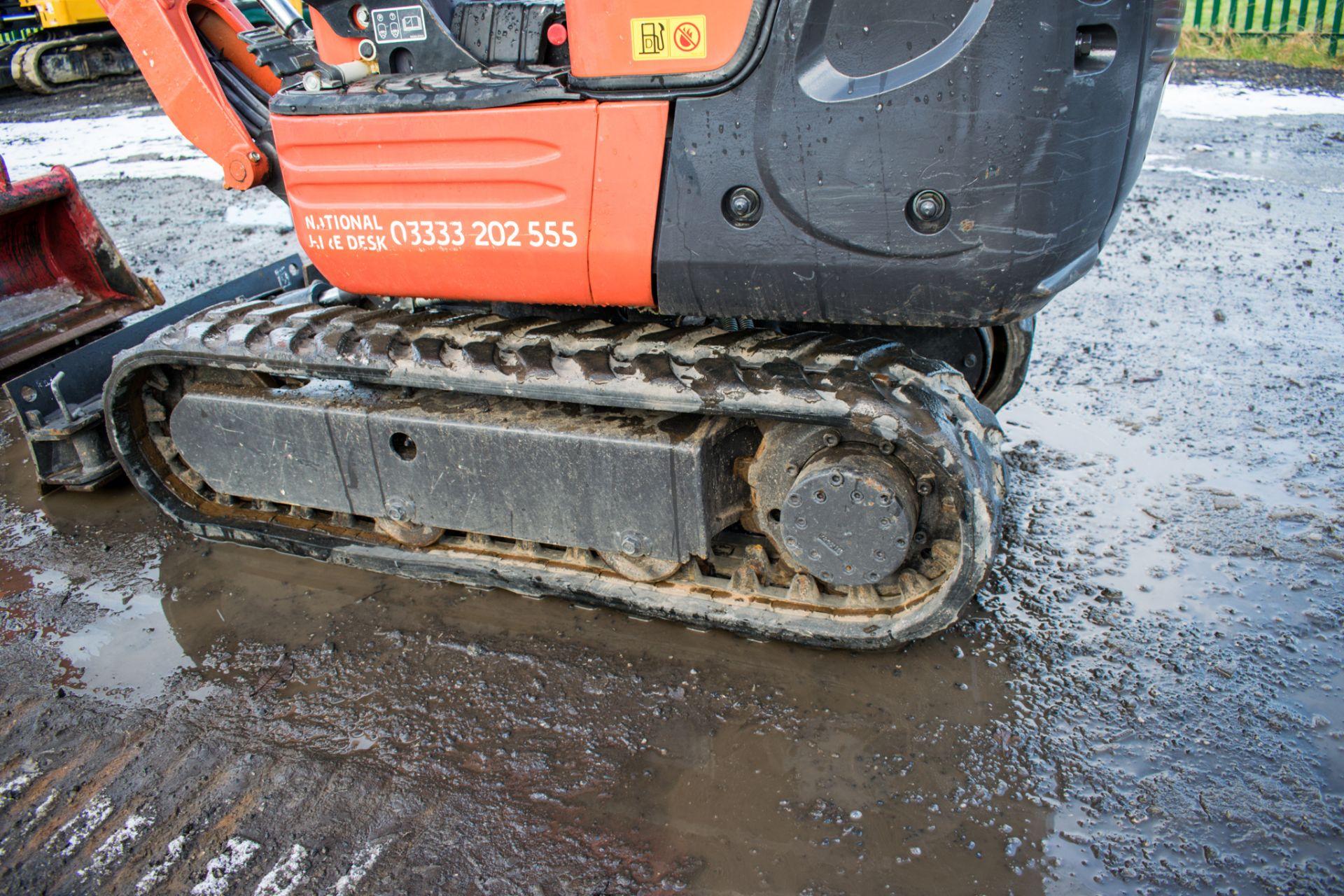 Kubota K008 - 3 0.8 tonne micro excavator - Image 7 of 12