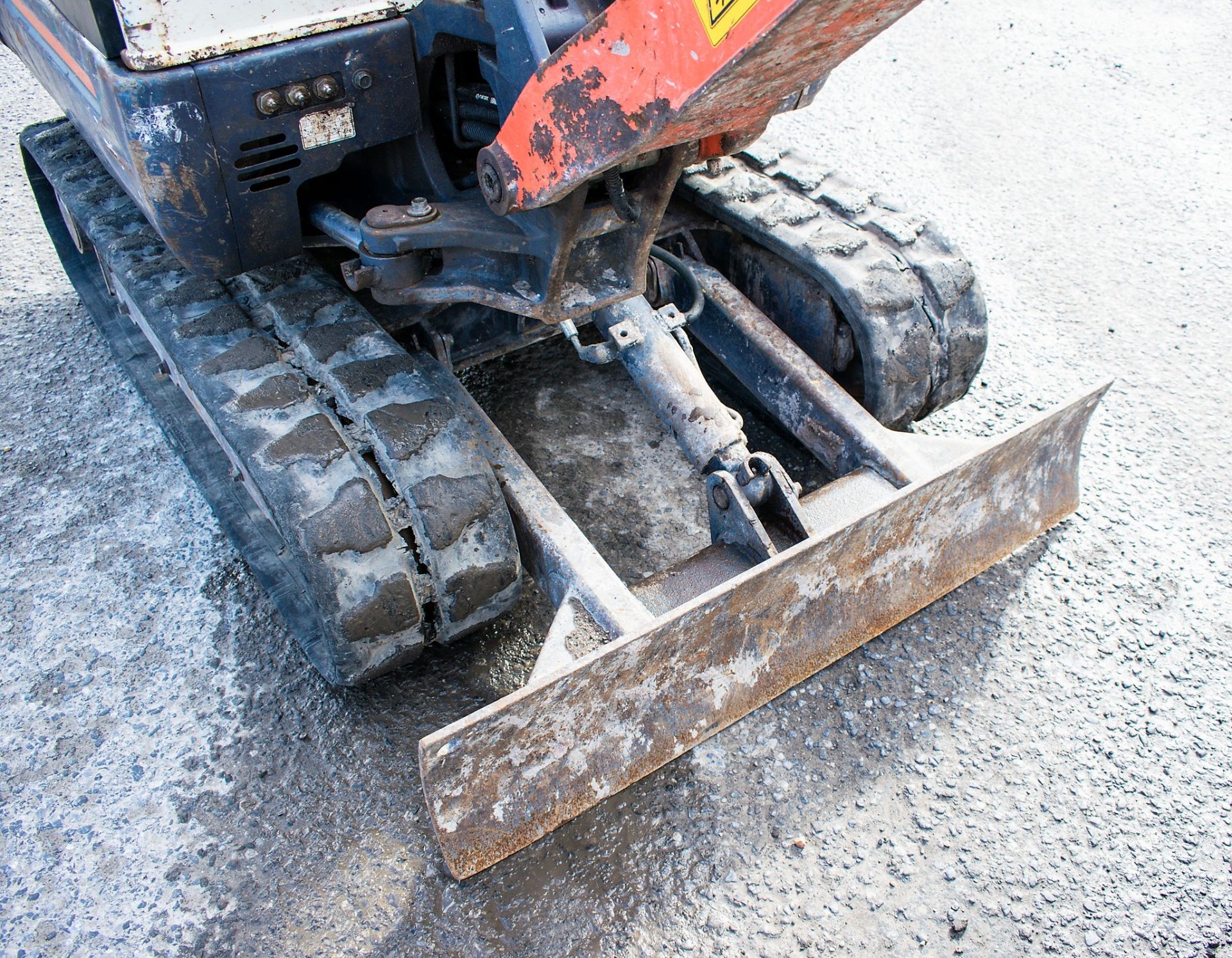 Kubota KX36-3 1.5 tonne rubber tracked mini excavator Year: 2010 S/N: 78982 Recorded Hours: 2593 - Image 10 of 12