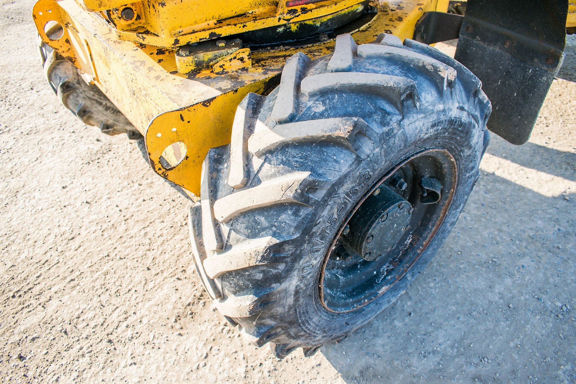 Thwaites 1.5 tonne swivel skip hi-tip dumper Year: 2007 S/N: 701B3109 Recorded Hours: 1954 153000 - Image 8 of 12