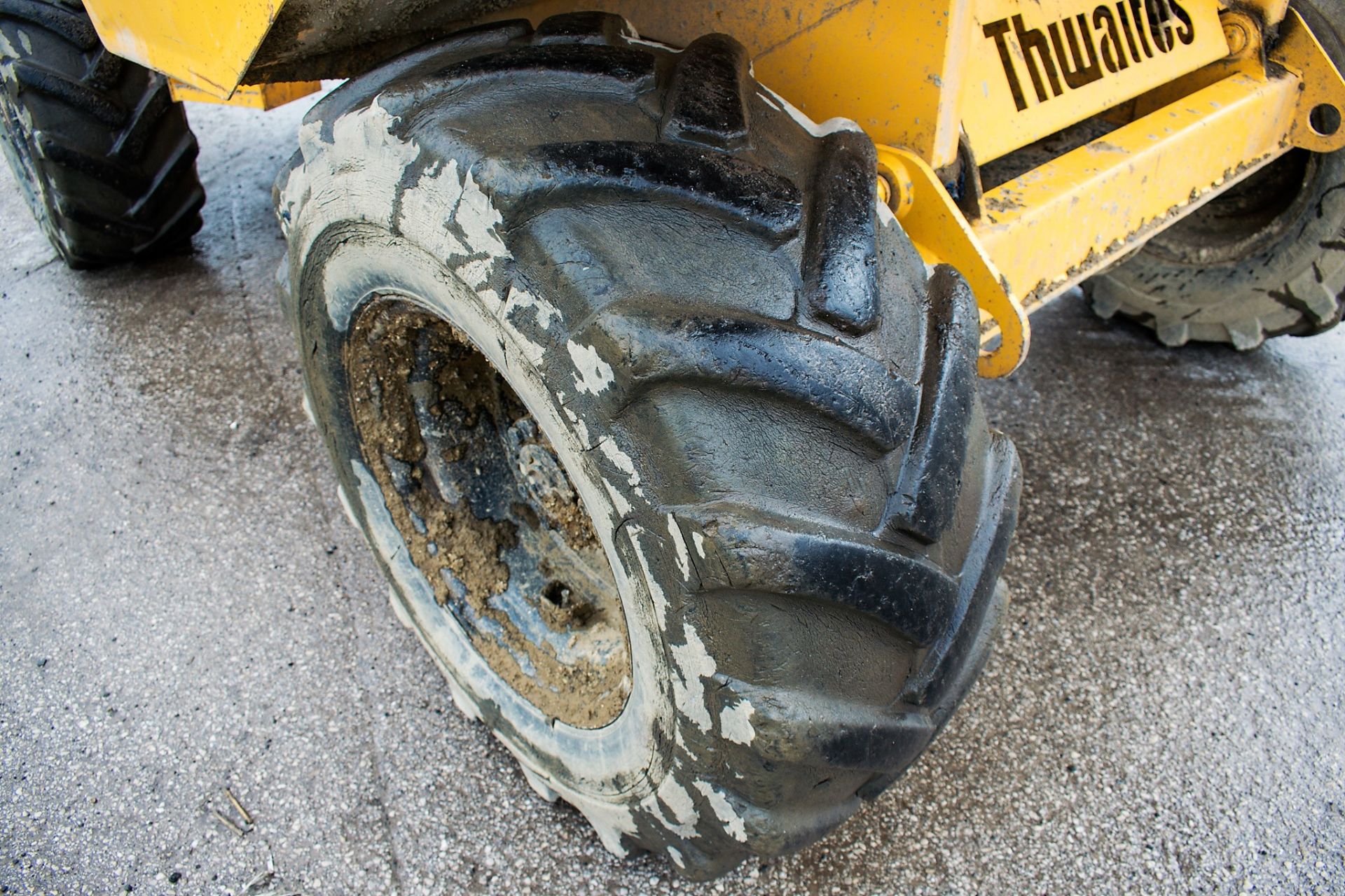 Thwaites 6 tonne straight skip dumper Year: 2005 S/N: A7266 Recorded Hours: 2935 ** Steering ram - Image 9 of 11