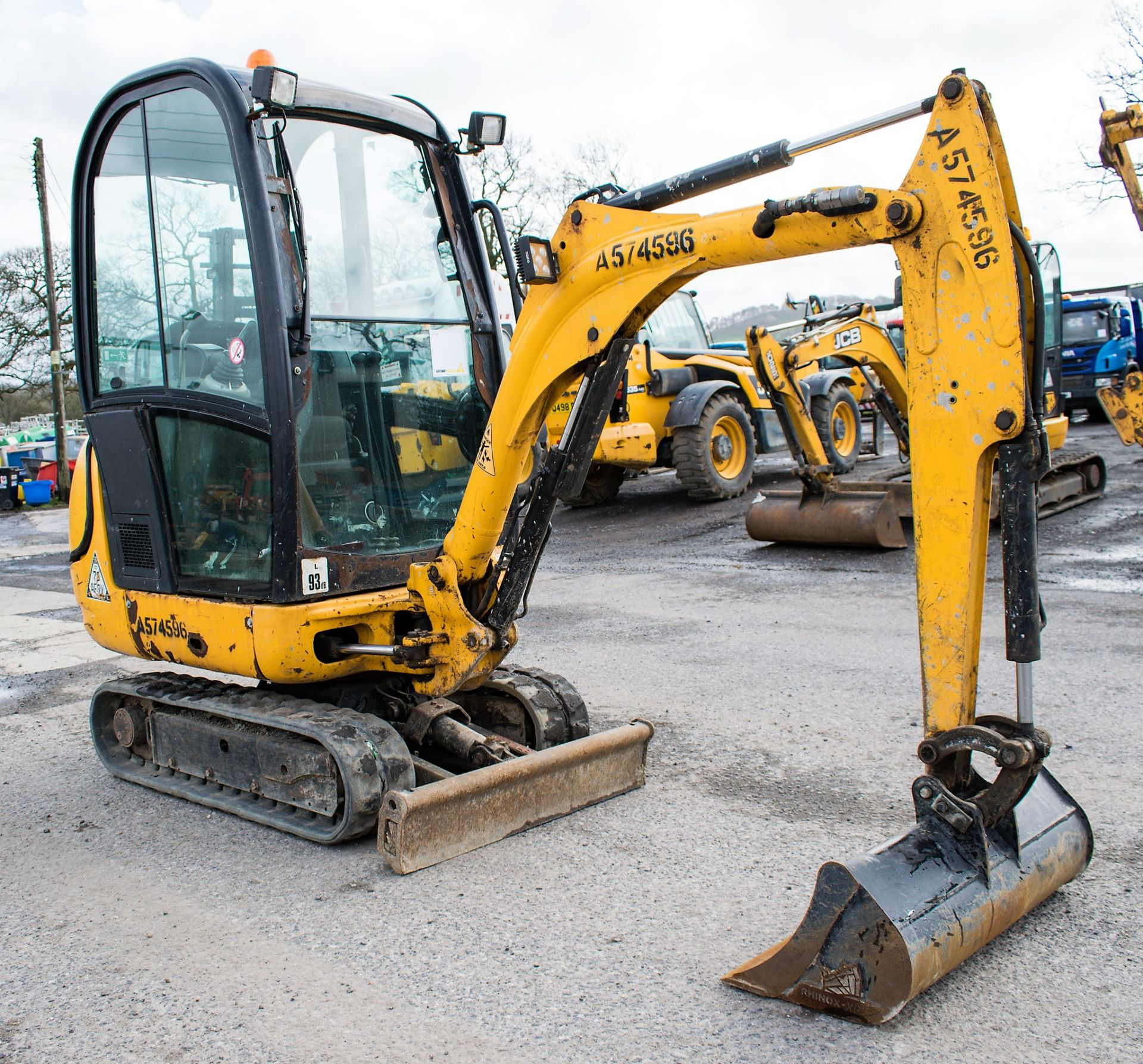 JCB 8016 CTS 1.5 tonne rubber tracked mini excavator Year: 2012 S/N: 1795055 Recorded Hours: 1611 - Image 2 of 11