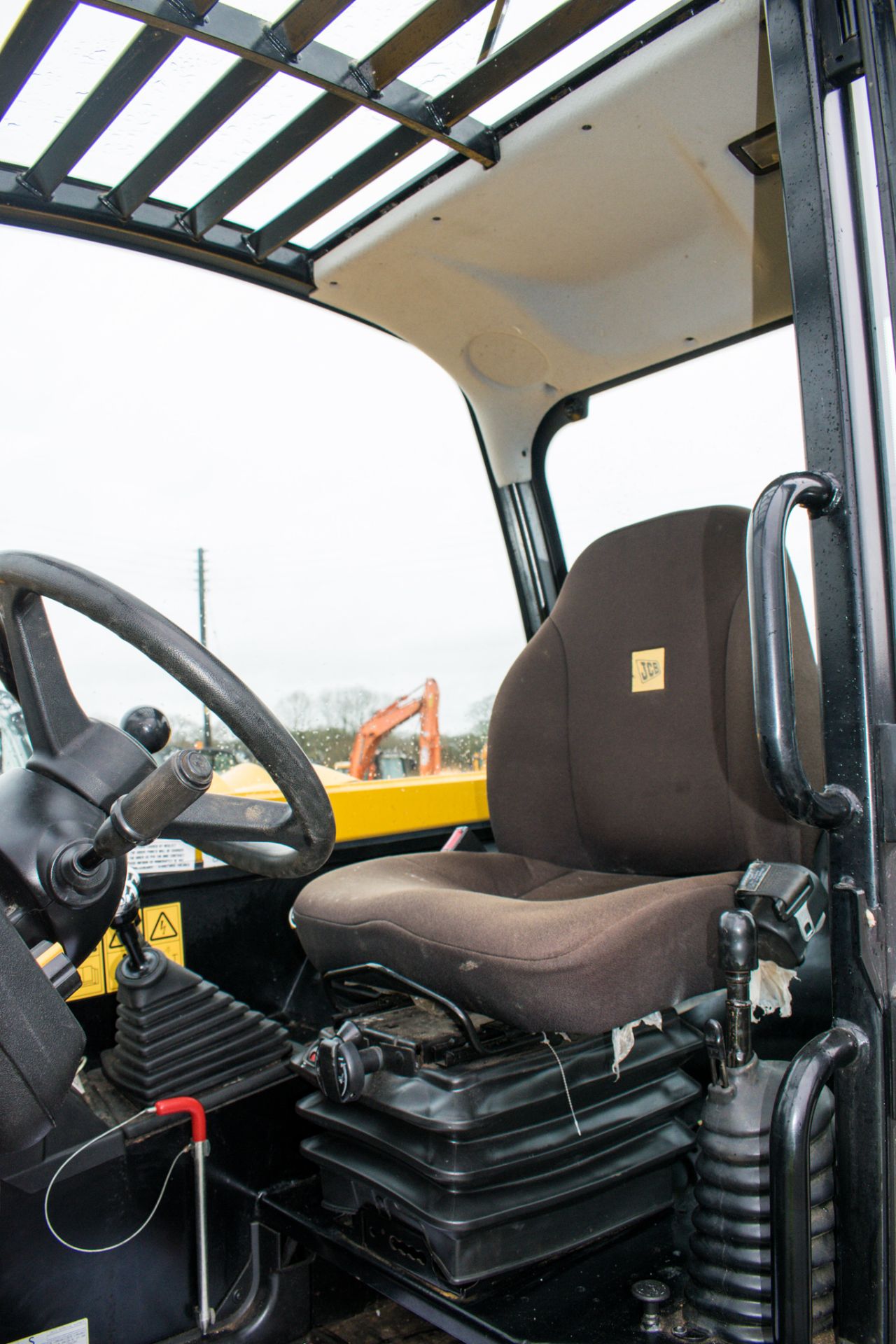 JCB 531-70 7 metre telescopic handler Year: 2014 S/N: 2337366 Recorded Hours: 839 c/w turbo - Image 12 of 13