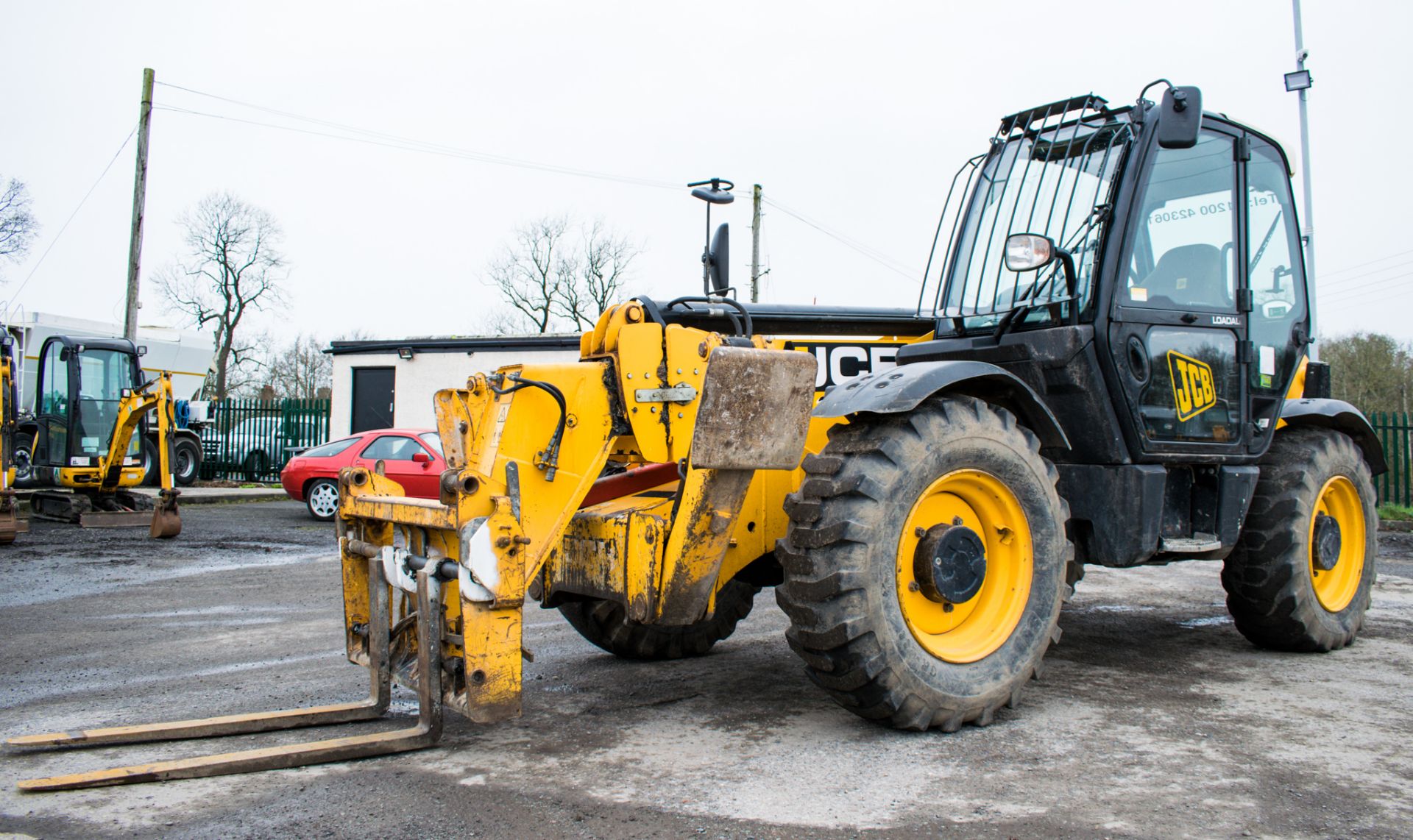 JCB 535-125 Hi-Viz 12.5 metre telescopic handler Year: 2012 S/N: 2145030 Recorded Hours: 4754 c/w